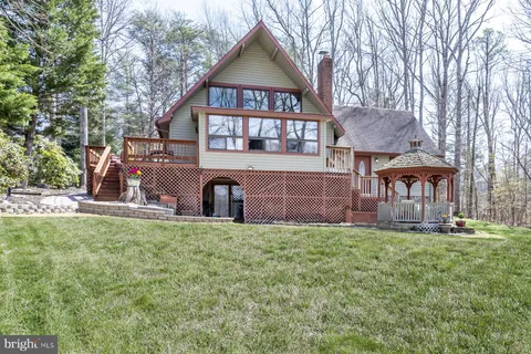 301 Land Or Drive, Ruther Glen, VA MLS: VACV2007880