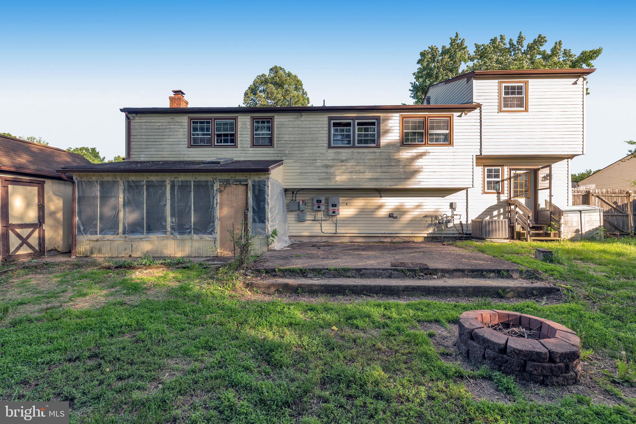 16 CONSTITUTION ROAD