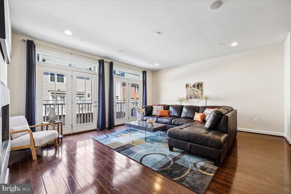 421 HYDRANGEA PLACE