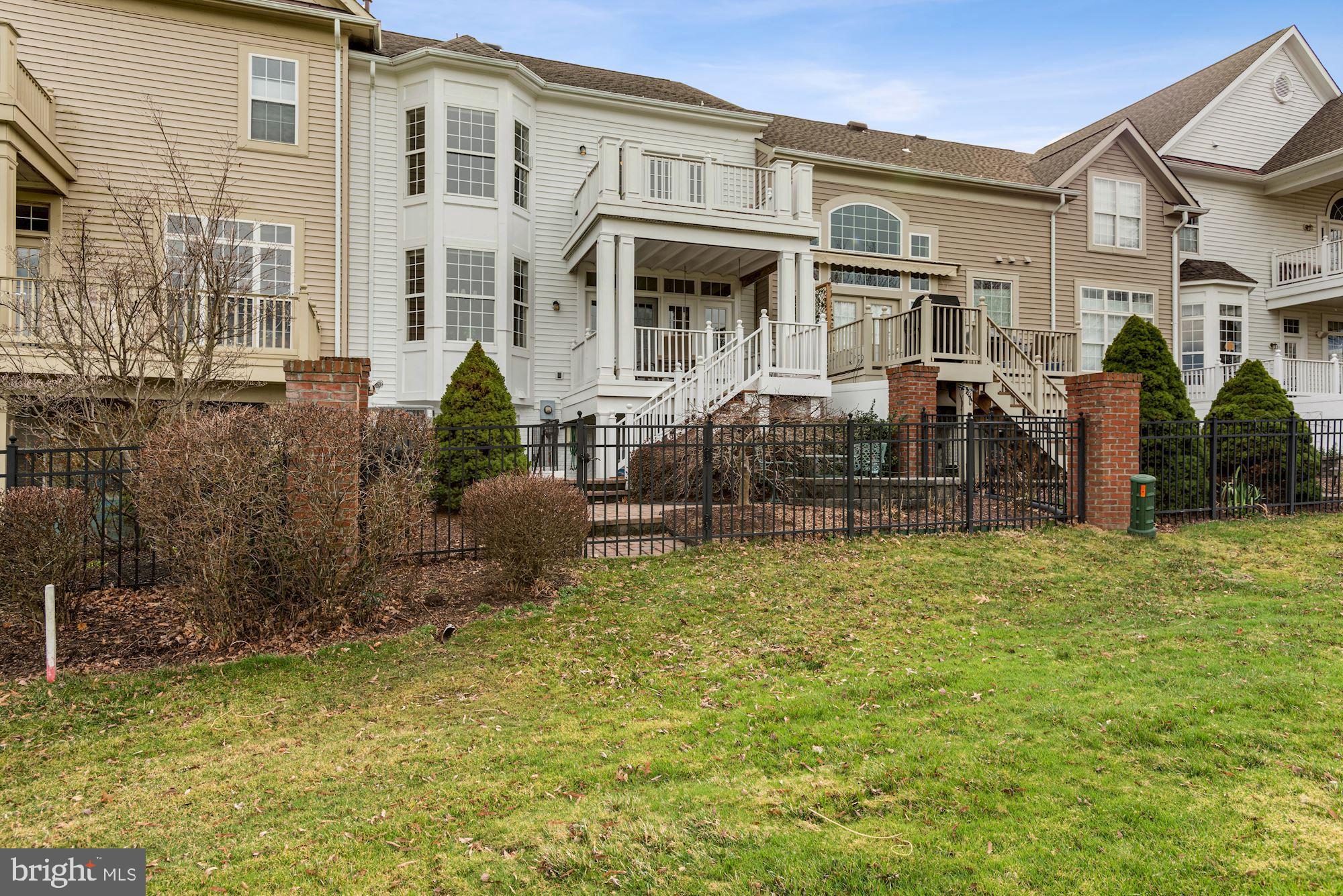 RIVER CREEK - Residential