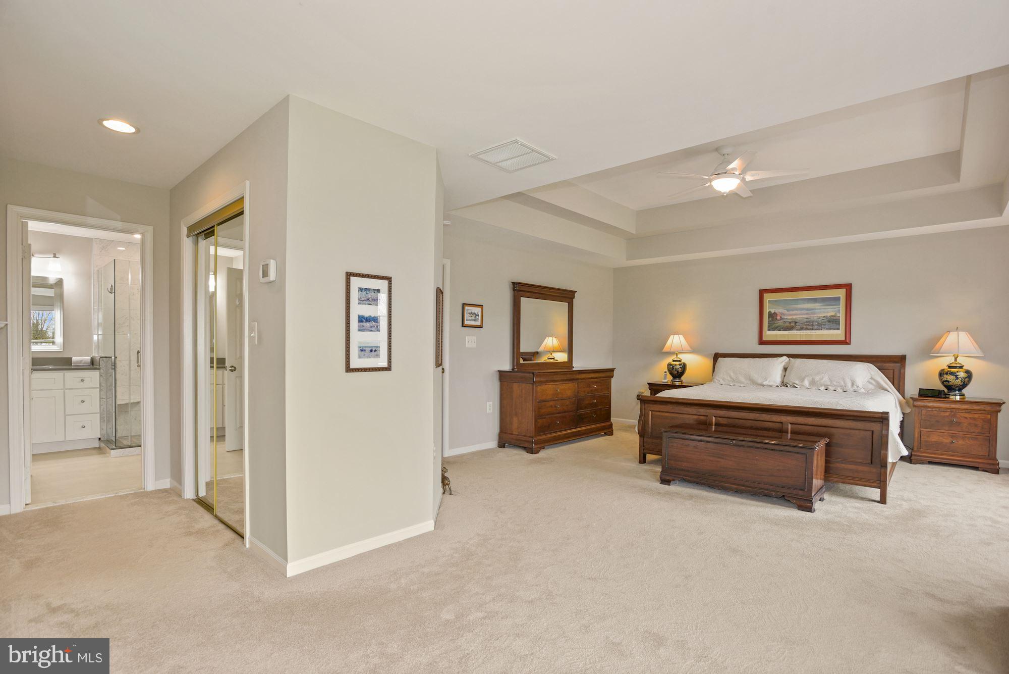 RIVER CREEK - Residential