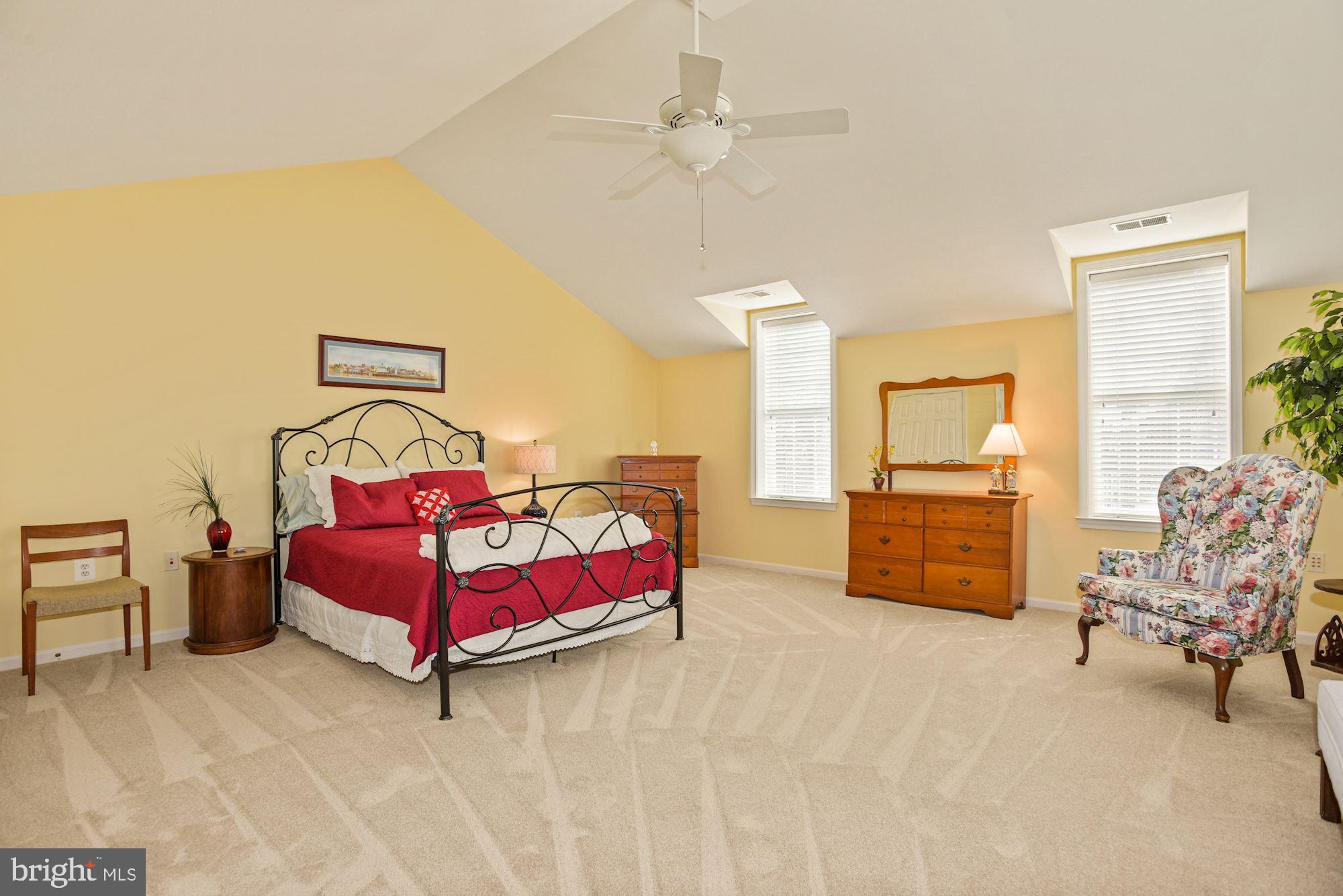 RIVER CREEK - Residential