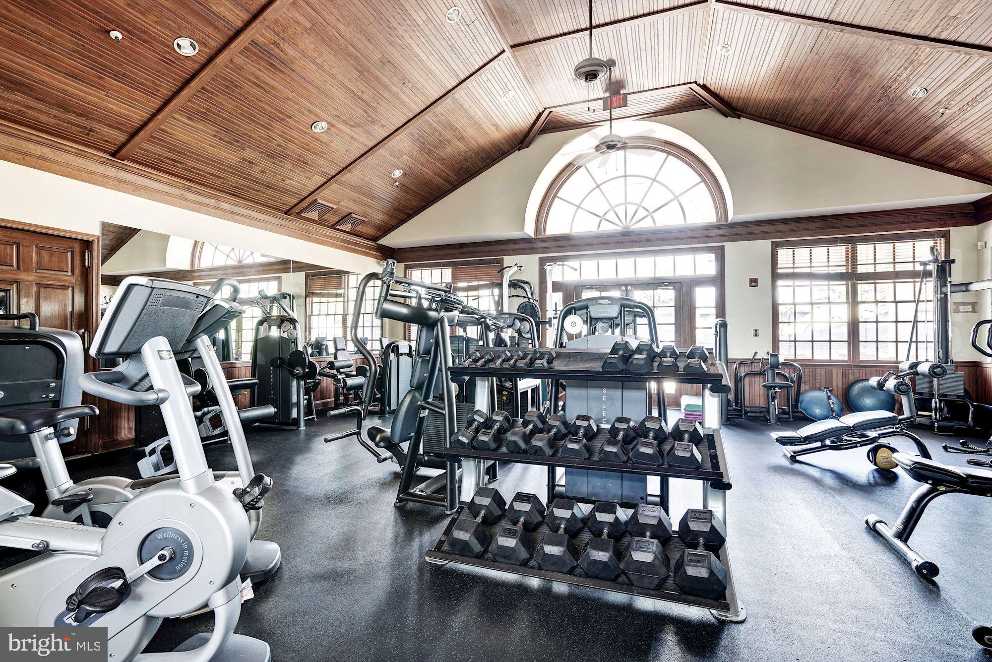 RIVER CREEK - Residential