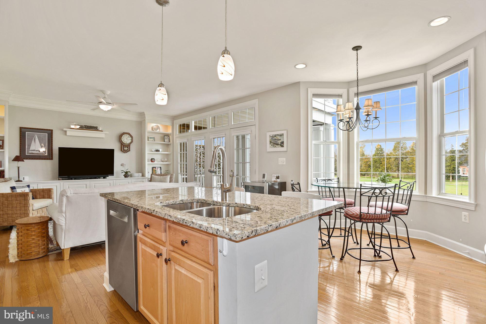 RIVER CREEK - Residential