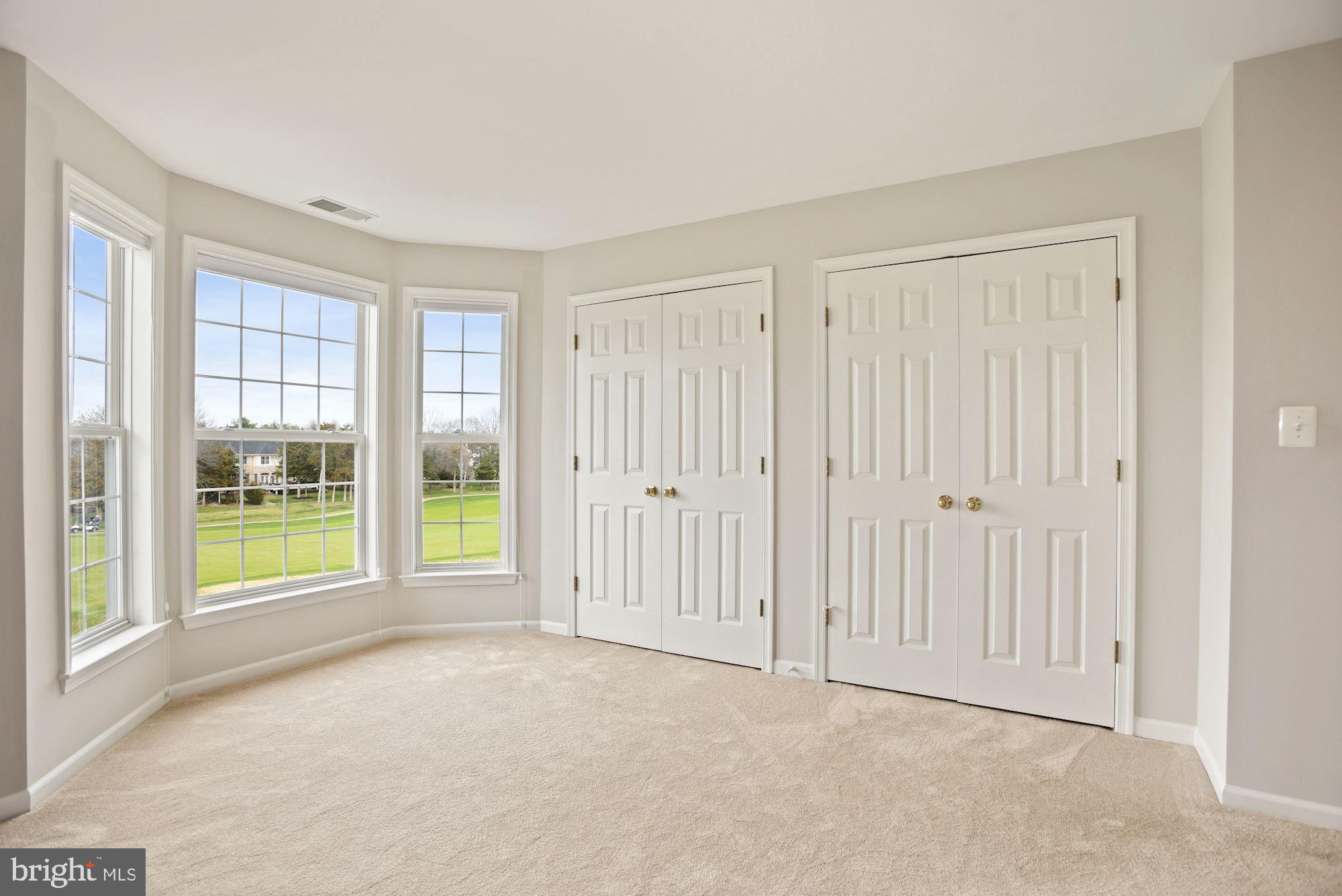 RIVER CREEK - Residential