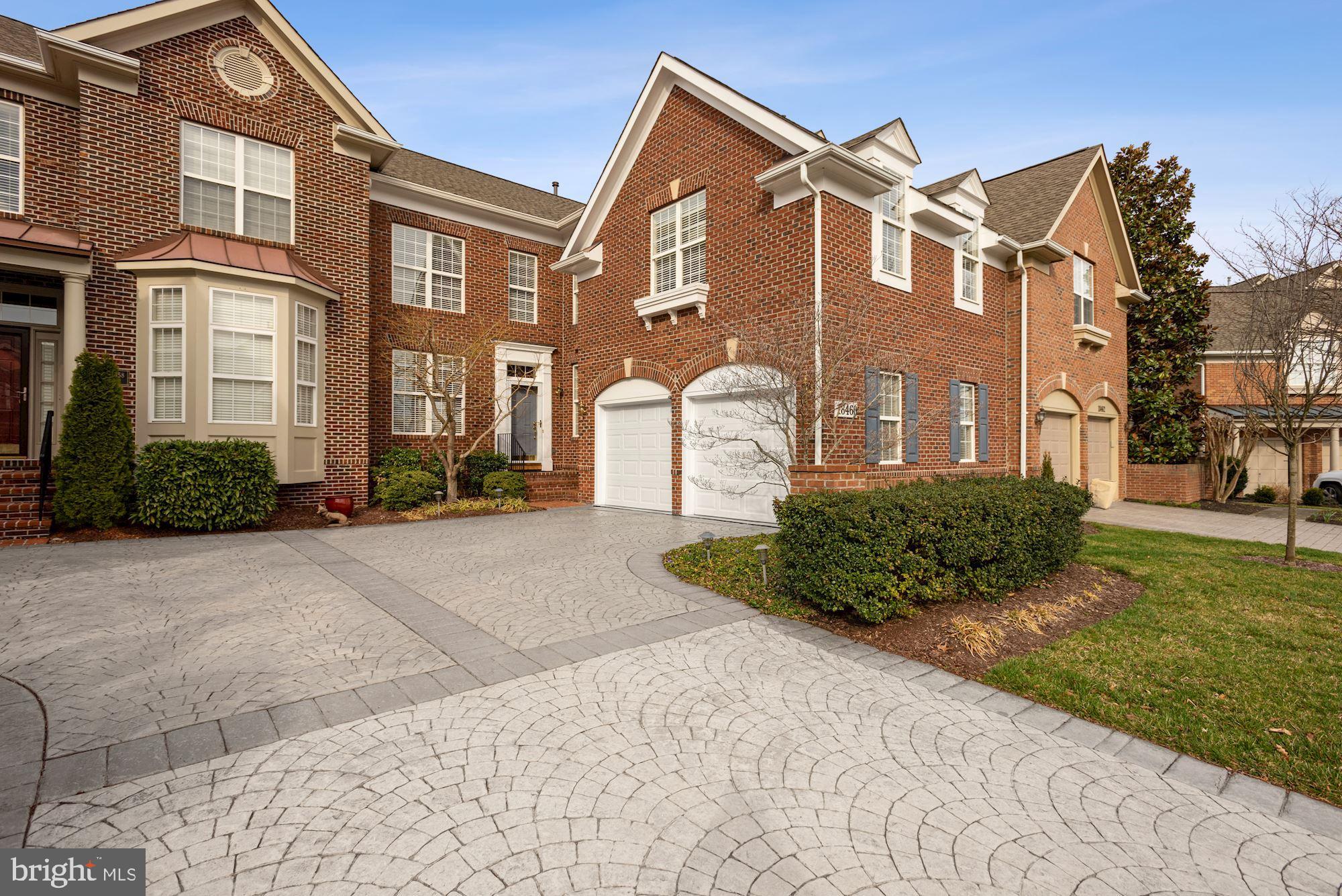 RIVER CREEK - Residential