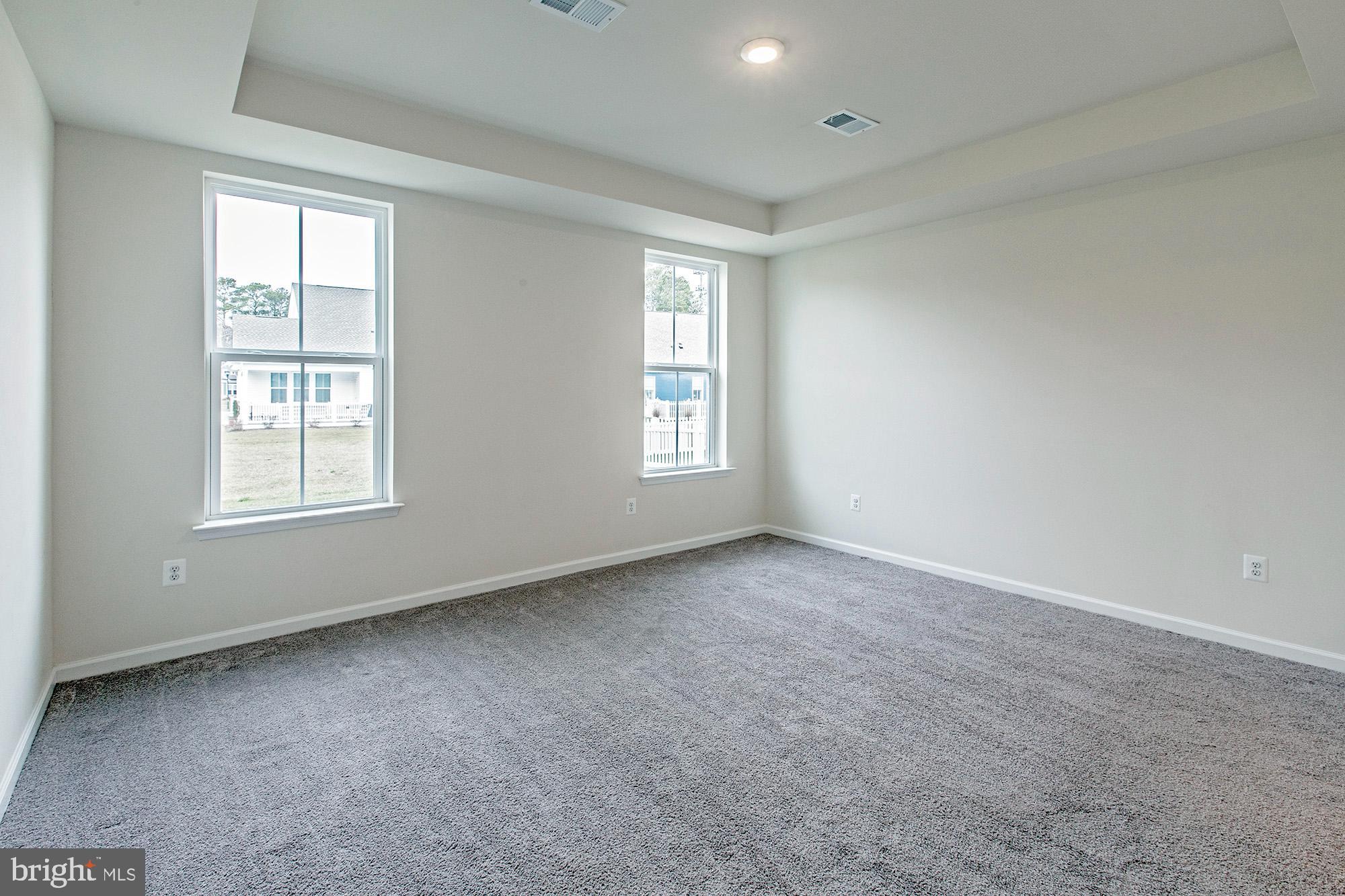 SYCAMORE CHASE - Residential