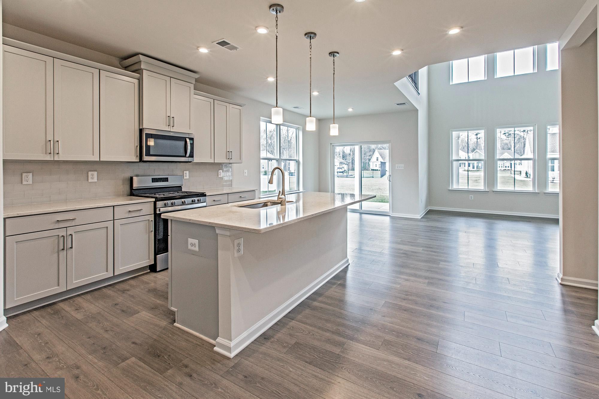 SYCAMORE CHASE - Residential