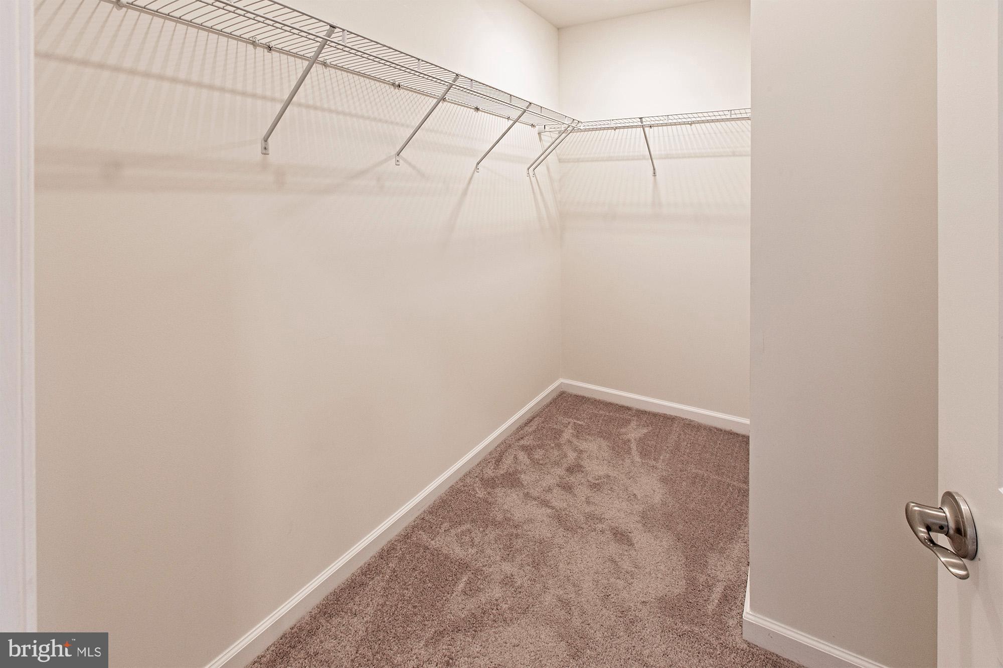 SYCAMORE CHASE - Residential