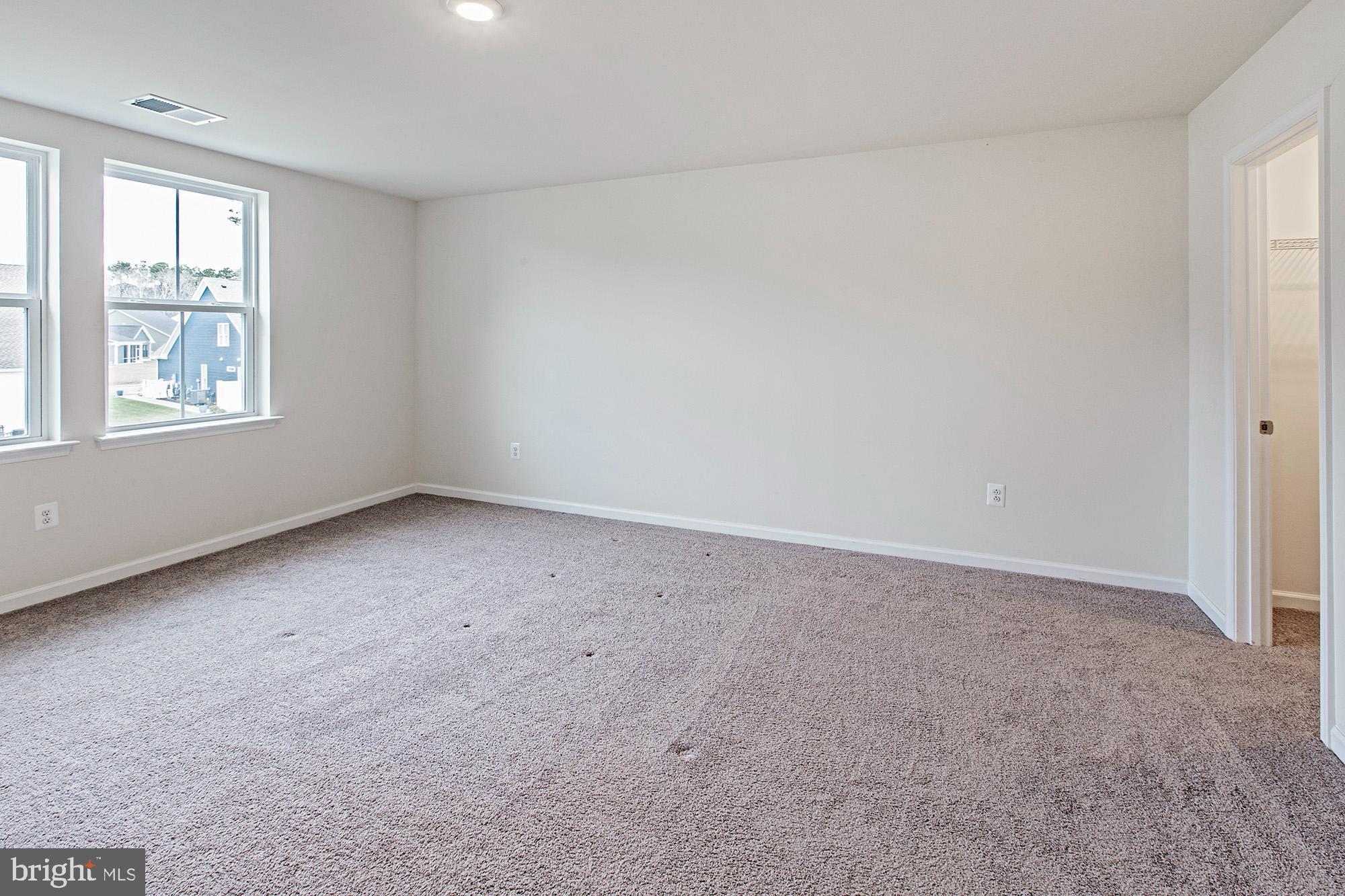 SYCAMORE CHASE - Residential