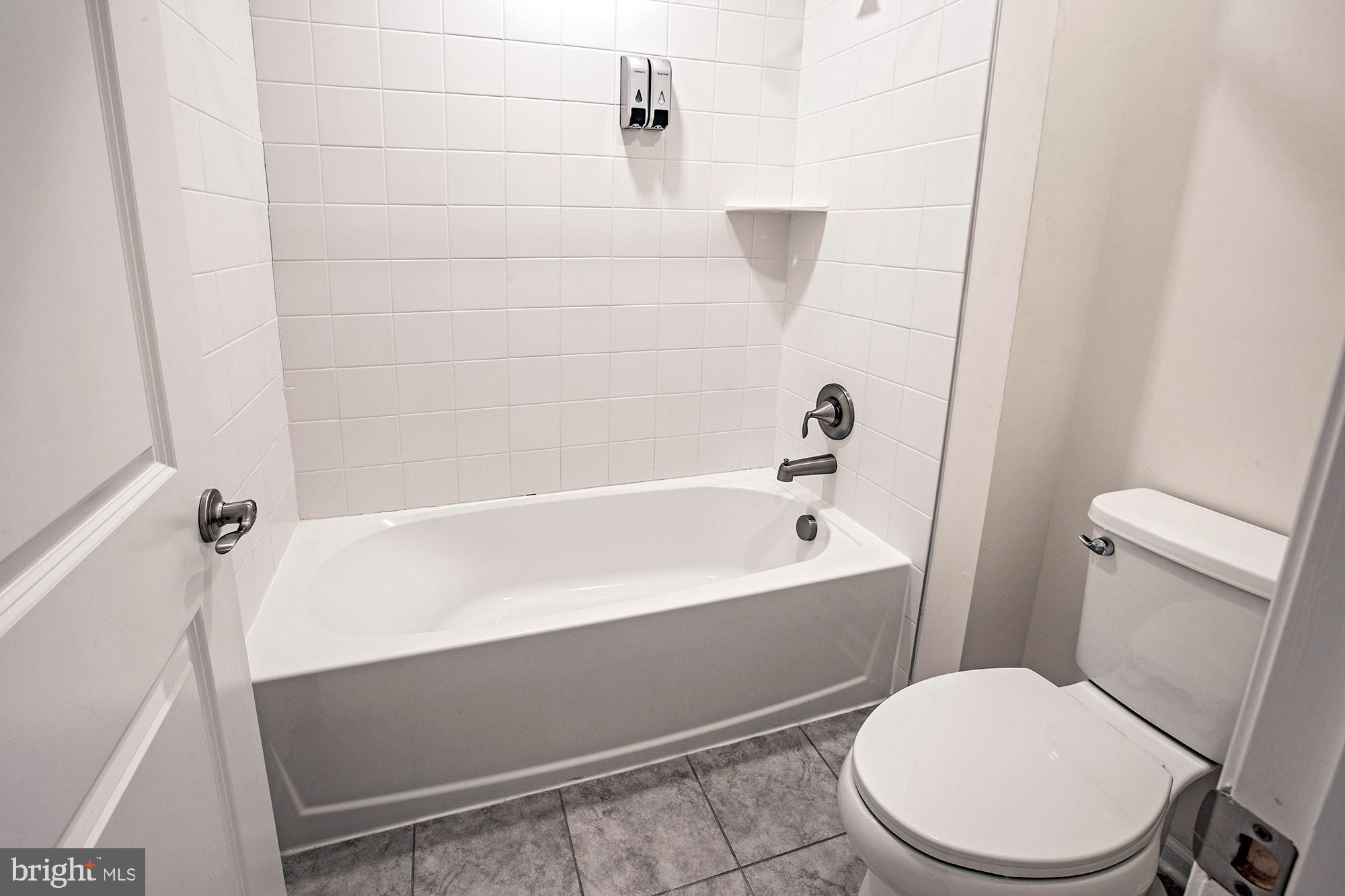 SYCAMORE CHASE - Residential