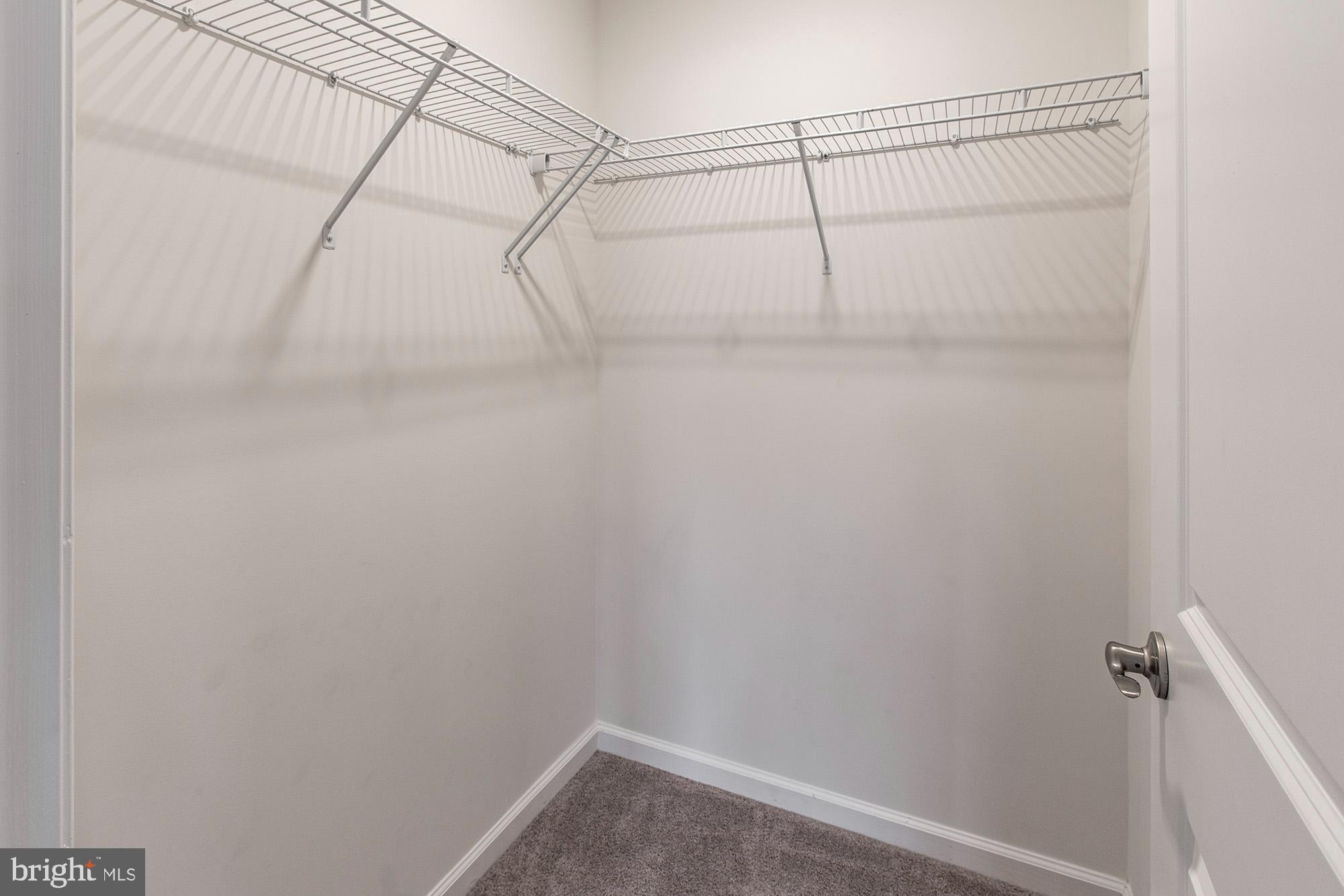 SYCAMORE CHASE - Residential