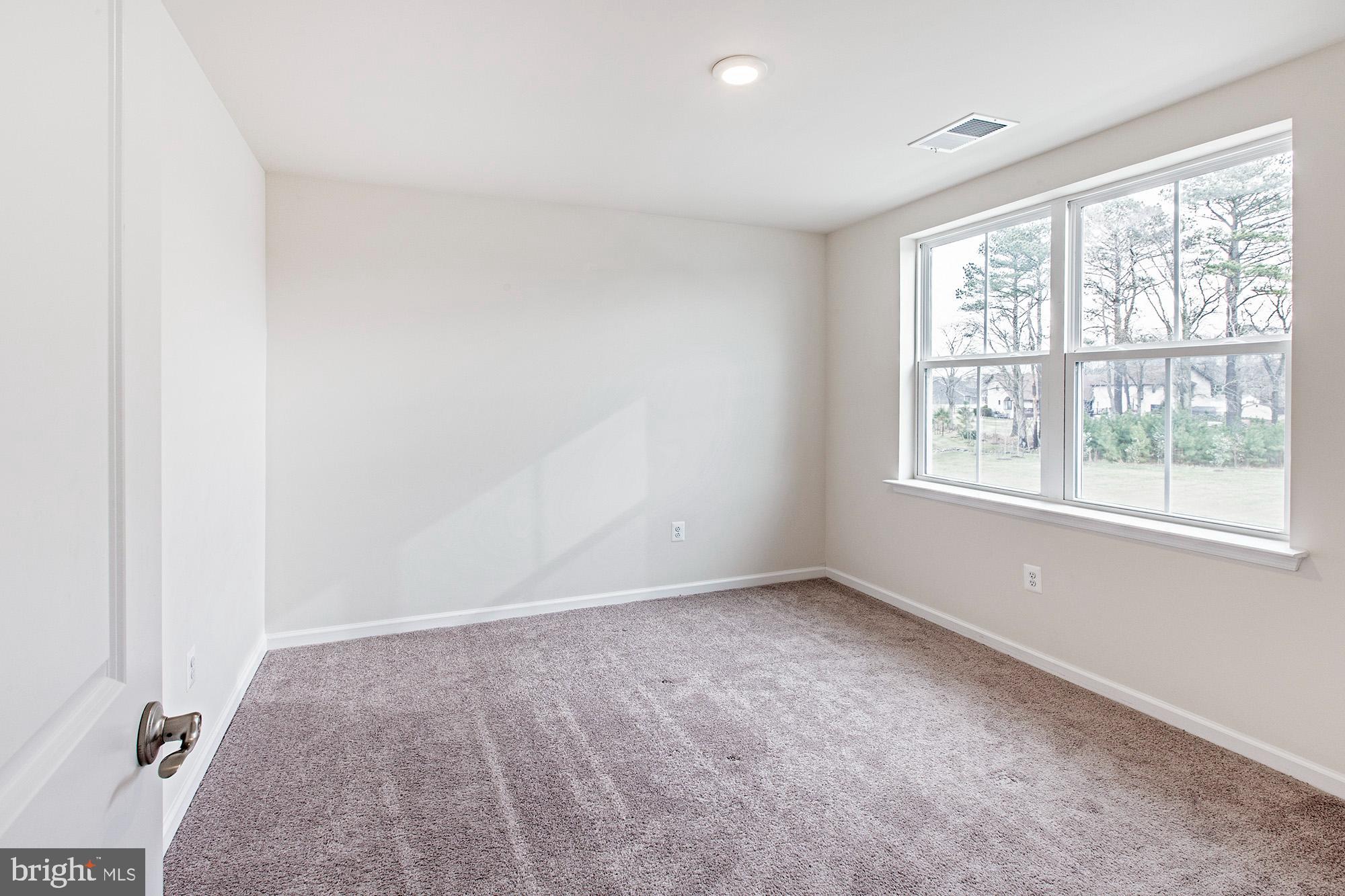 SYCAMORE CHASE - Residential