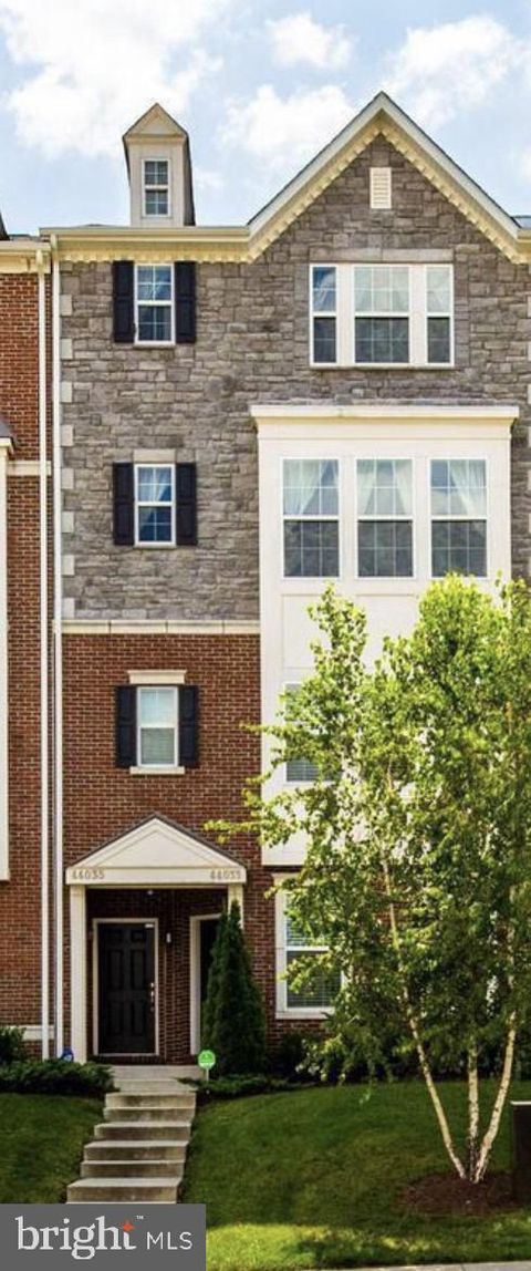 44033 ETNA TERRACE CHANTILLY VA 20152