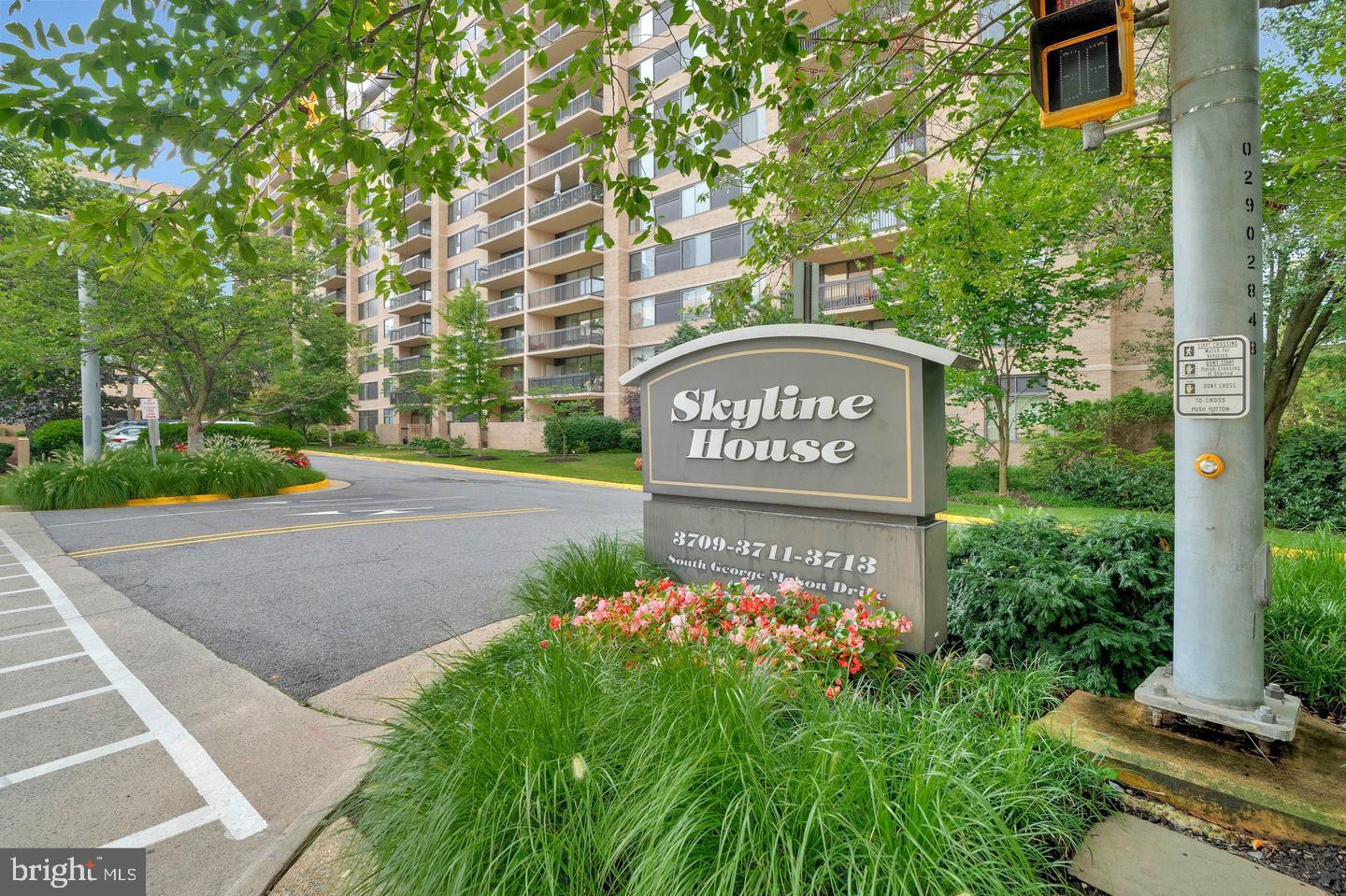 3709 S GEORGE MASON DRIVE 613E