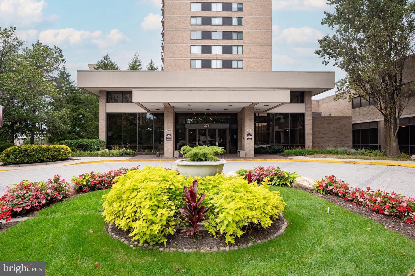3709 S GEORGE MASON DRIVE 613