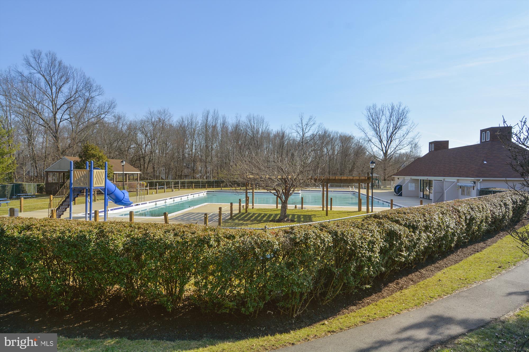 HALLOWELL - Residential