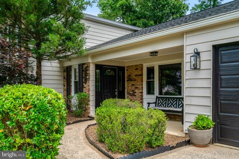 Homes For Sale - 4334 Stream Bed Way<br/> ALEXANDRIA, VA 22306