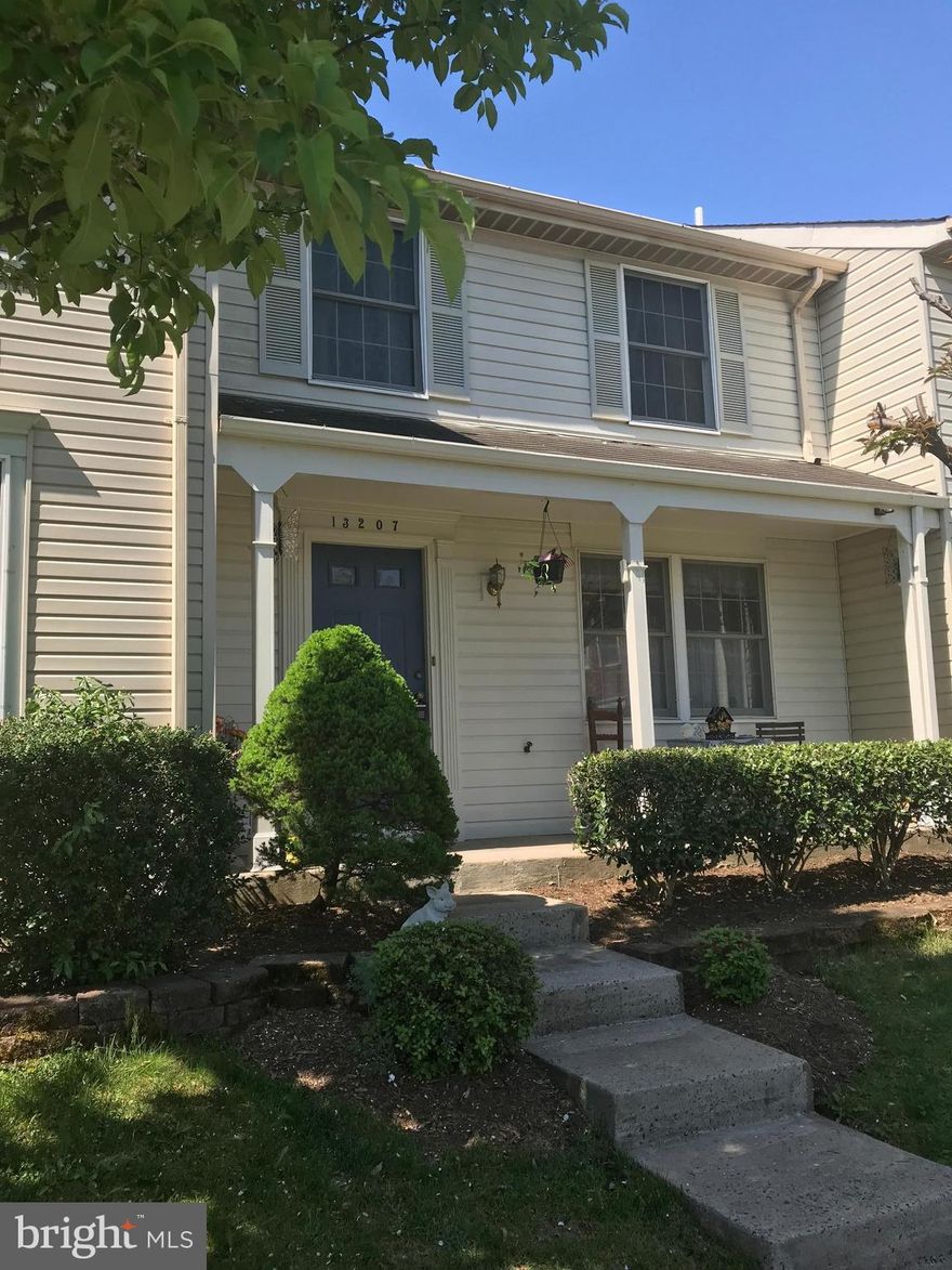 Updated & freshly painted 3 bedroom townhouse with 3.5 baths. Hardwood floors on main level. New HVAC and rear deck for outdoor nights! Lower level w/walk-up deck & fenced yard. Great location - in between 50 & FFX County PKWY off Stringfellow AGENTS:  Disclosures are uploaded in documents please submit with your contract