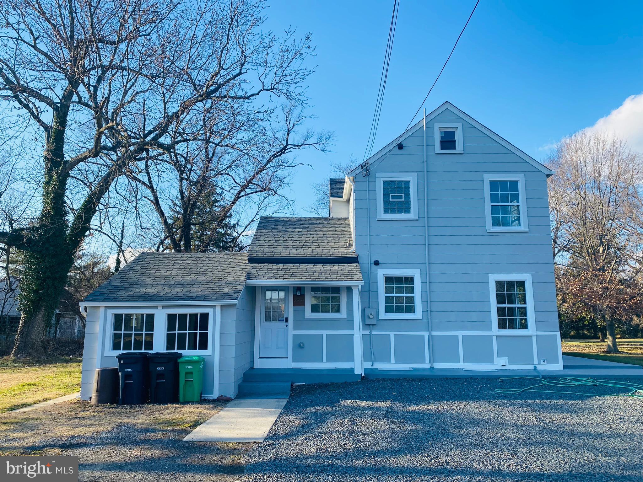 PRICE DECREASE.HUGE LOT, FABULOUS FULLY REBUILT SINGLE-FAMILY HOUSE WITH HARWOOD FLOORS, LOTS OF STORAGE SPACE, AND BRAND NEW STAINLESS STEEL APPLIANCES, IN THE MOST DESIRING NEIGHBORHOOD OF TEMPLE HILLS, CLOSE TO I-495 AND ALL MAJOR HIGHWAYS AND 15 MINUTES TO WASHINGTON DC. CALL SHOWING CONTACT LISTING AGENT AND/OR THE OWNER TO SCHEDULE A SHOWING!