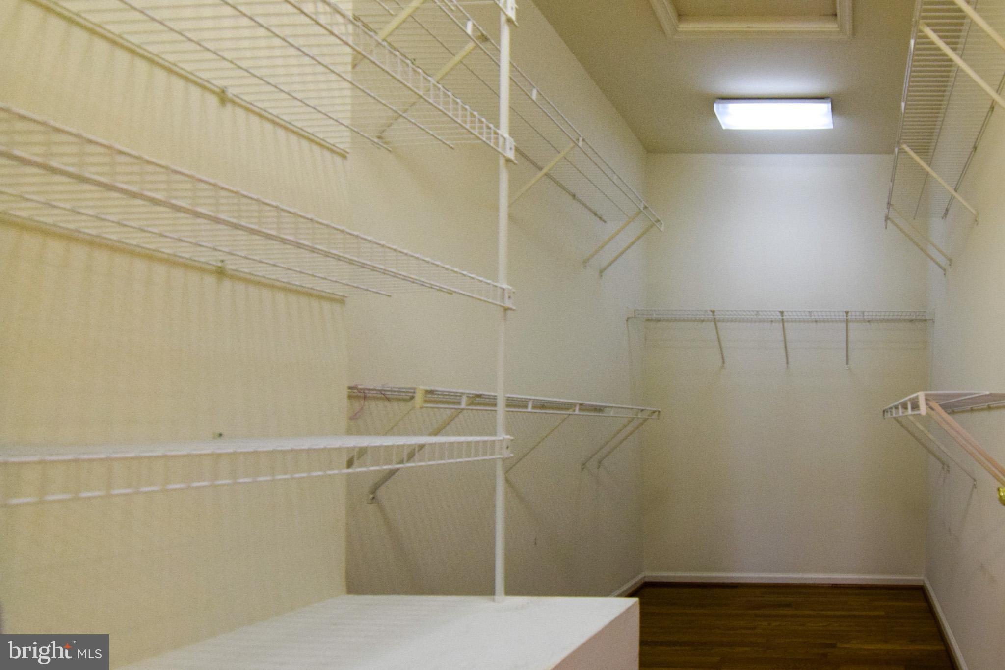 FALLS RUN - Residential