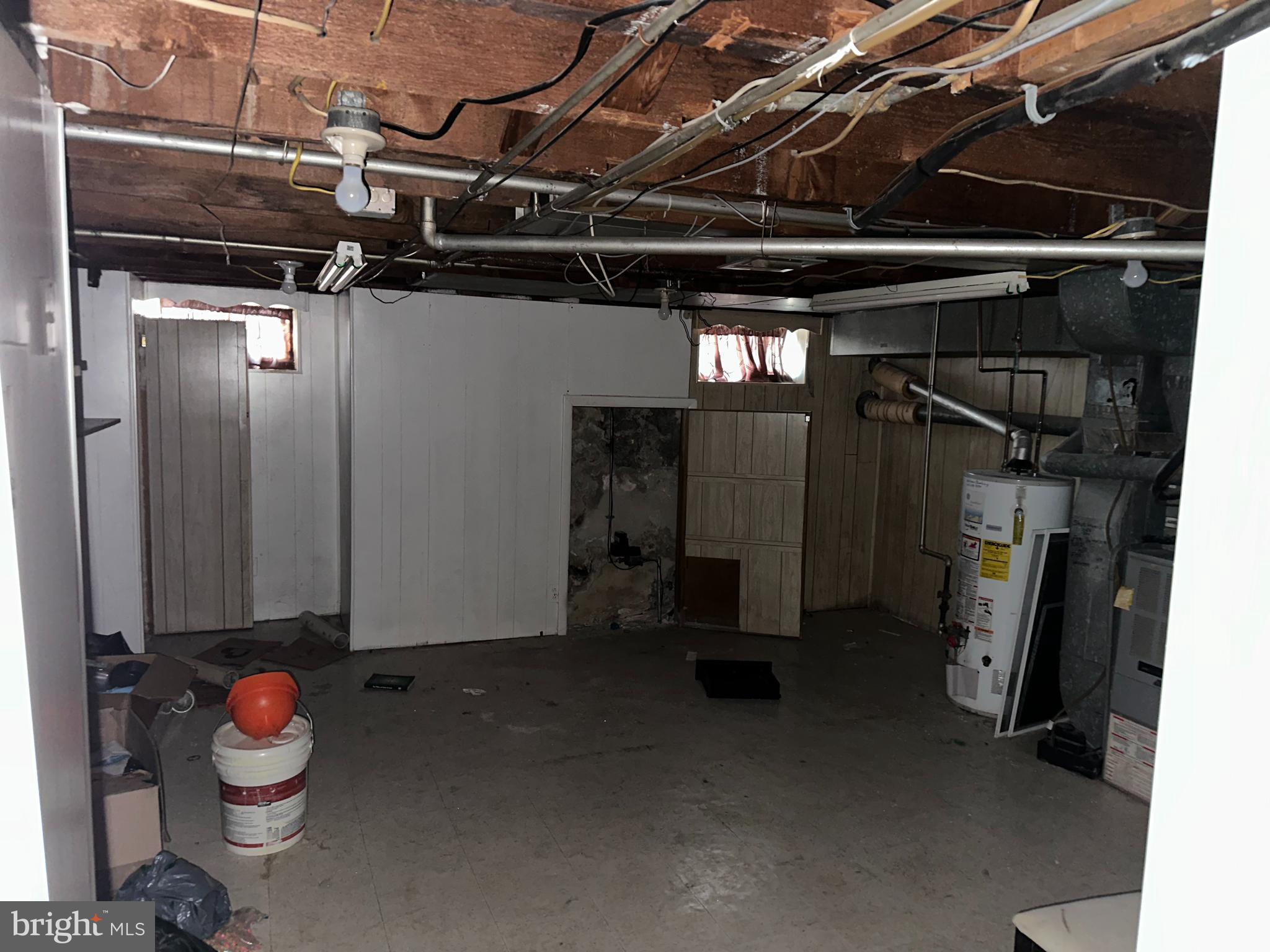 OXFORD CIRCLE - Residential