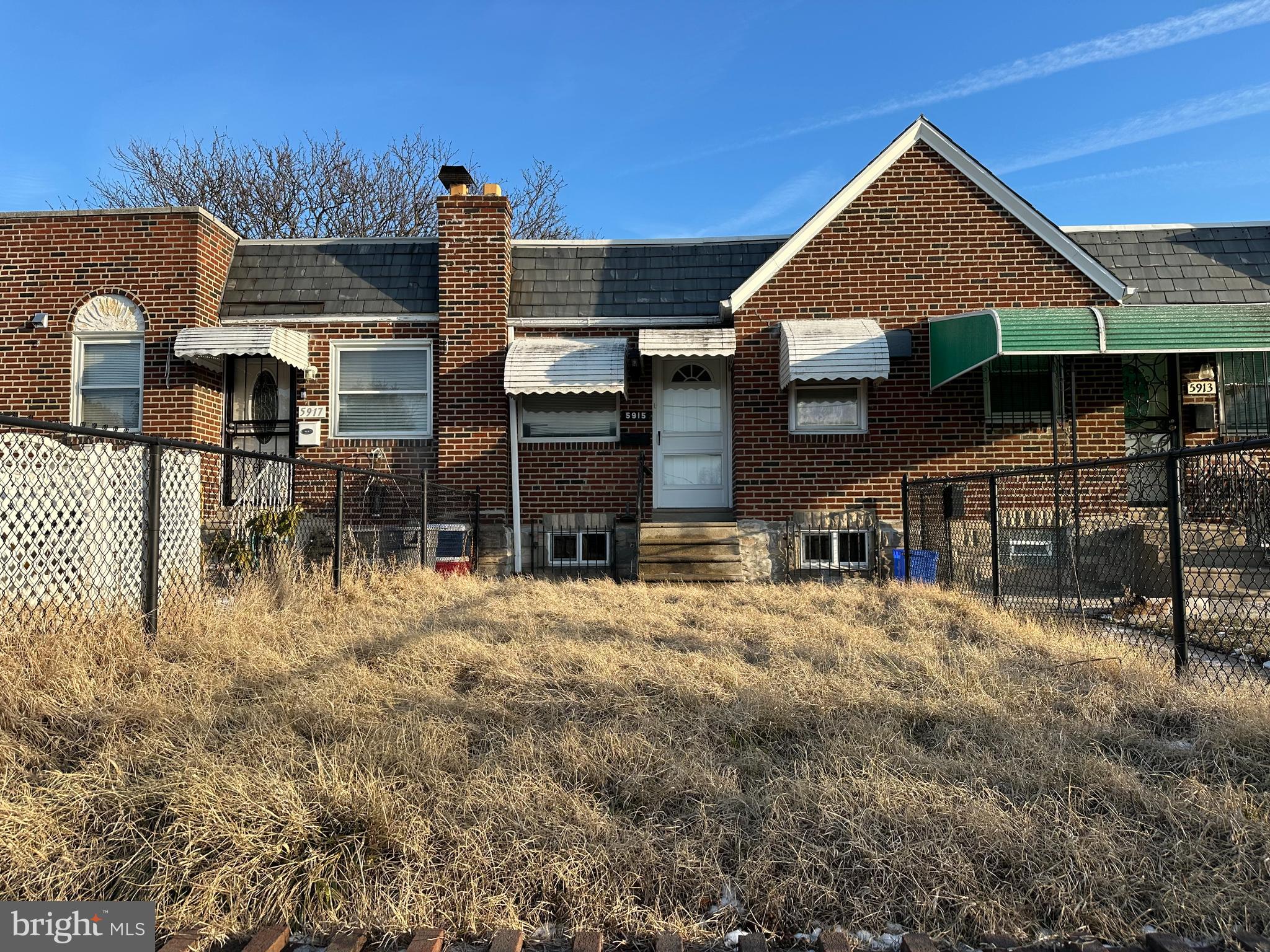 OXFORD CIRCLE - Residential