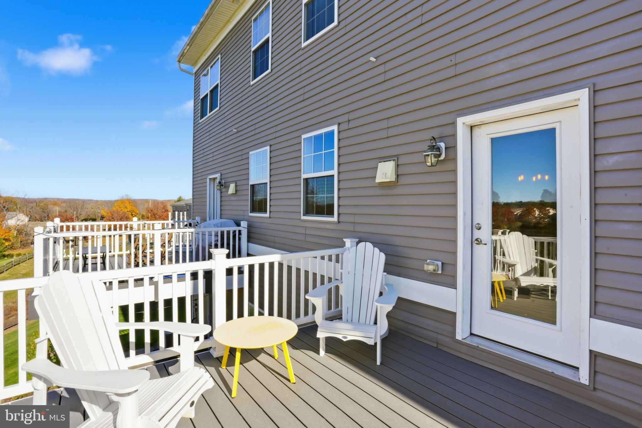 WHISPERING WOODS - Residential