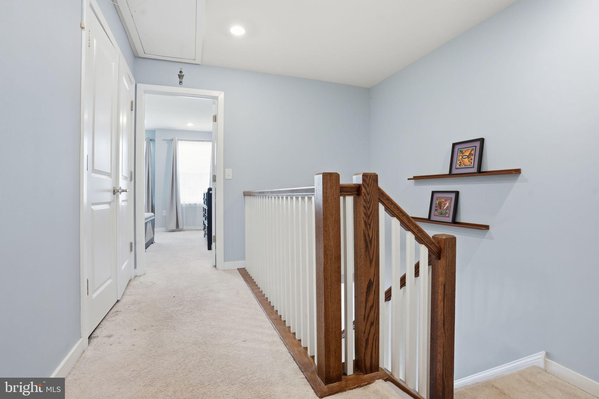 WHISPERING WOODS - Residential