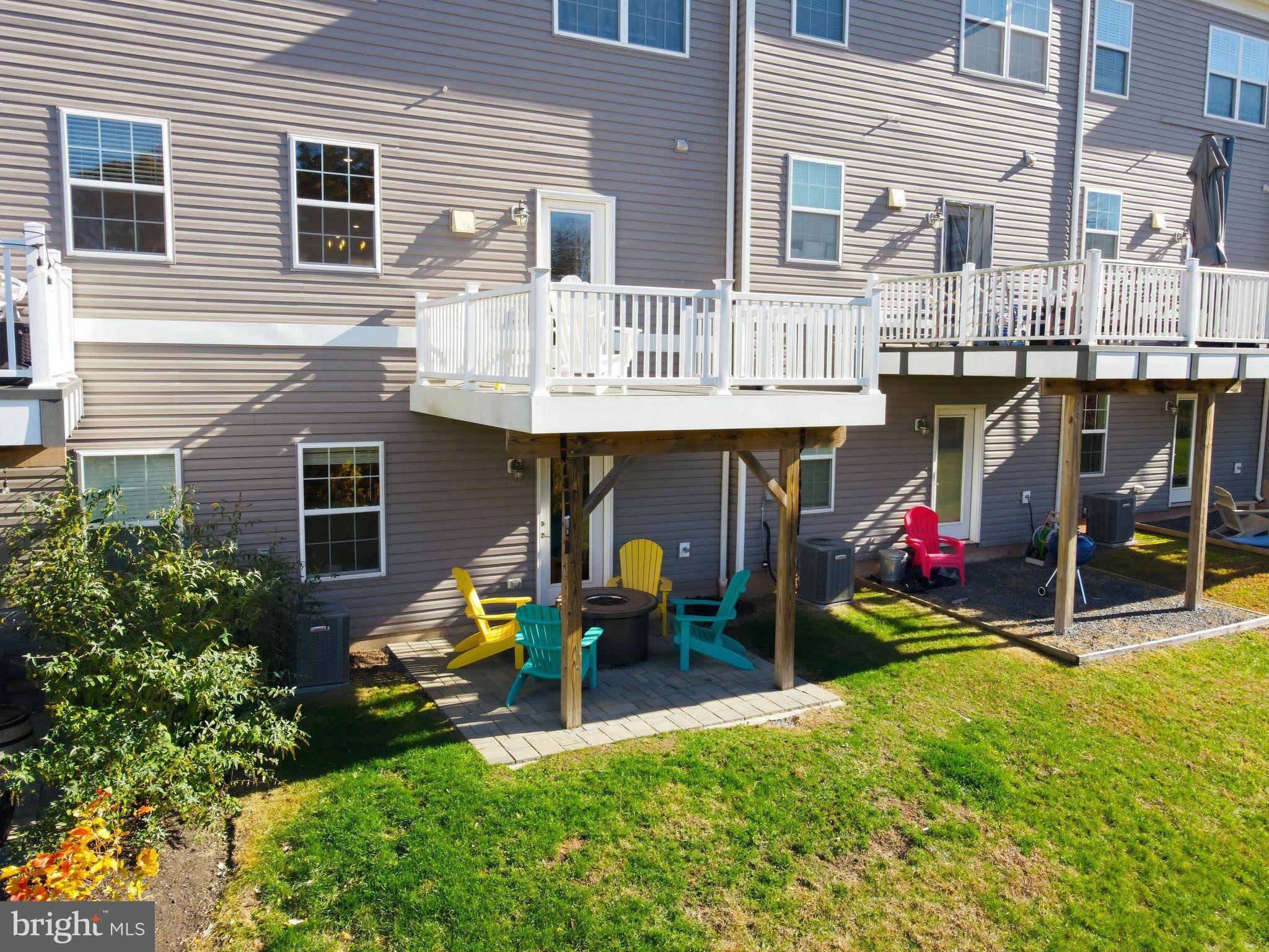 WHISPERING WOODS - Residential