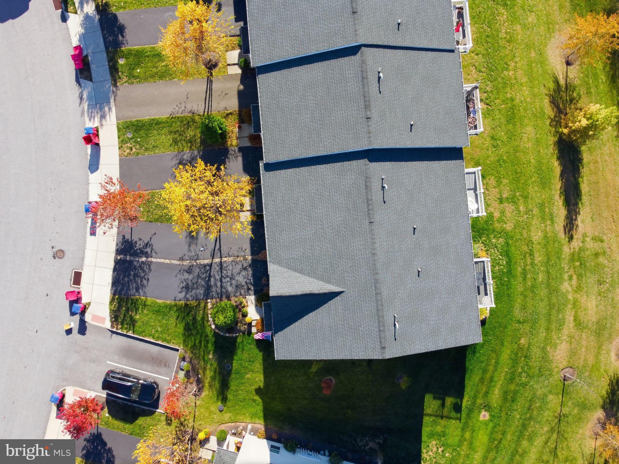 WHISPERING WOODS - Residential