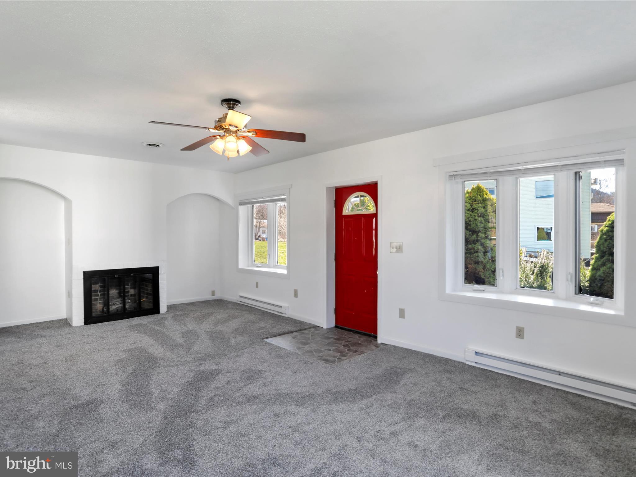 NORTH END - Residential