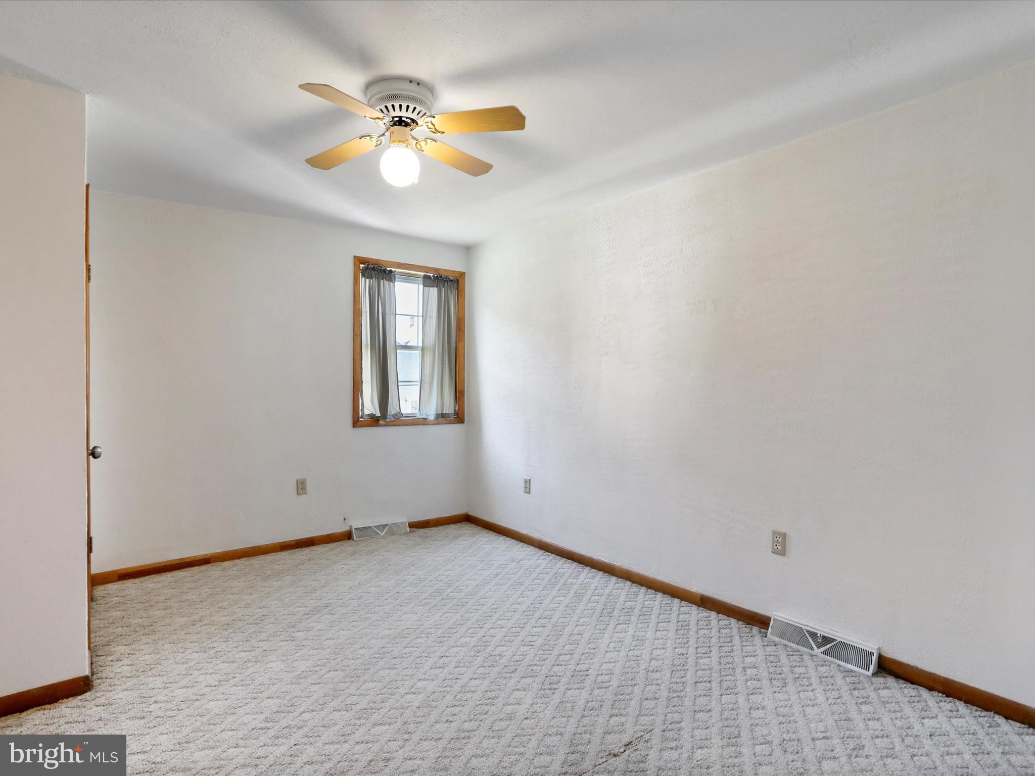 NORTH END - Residential