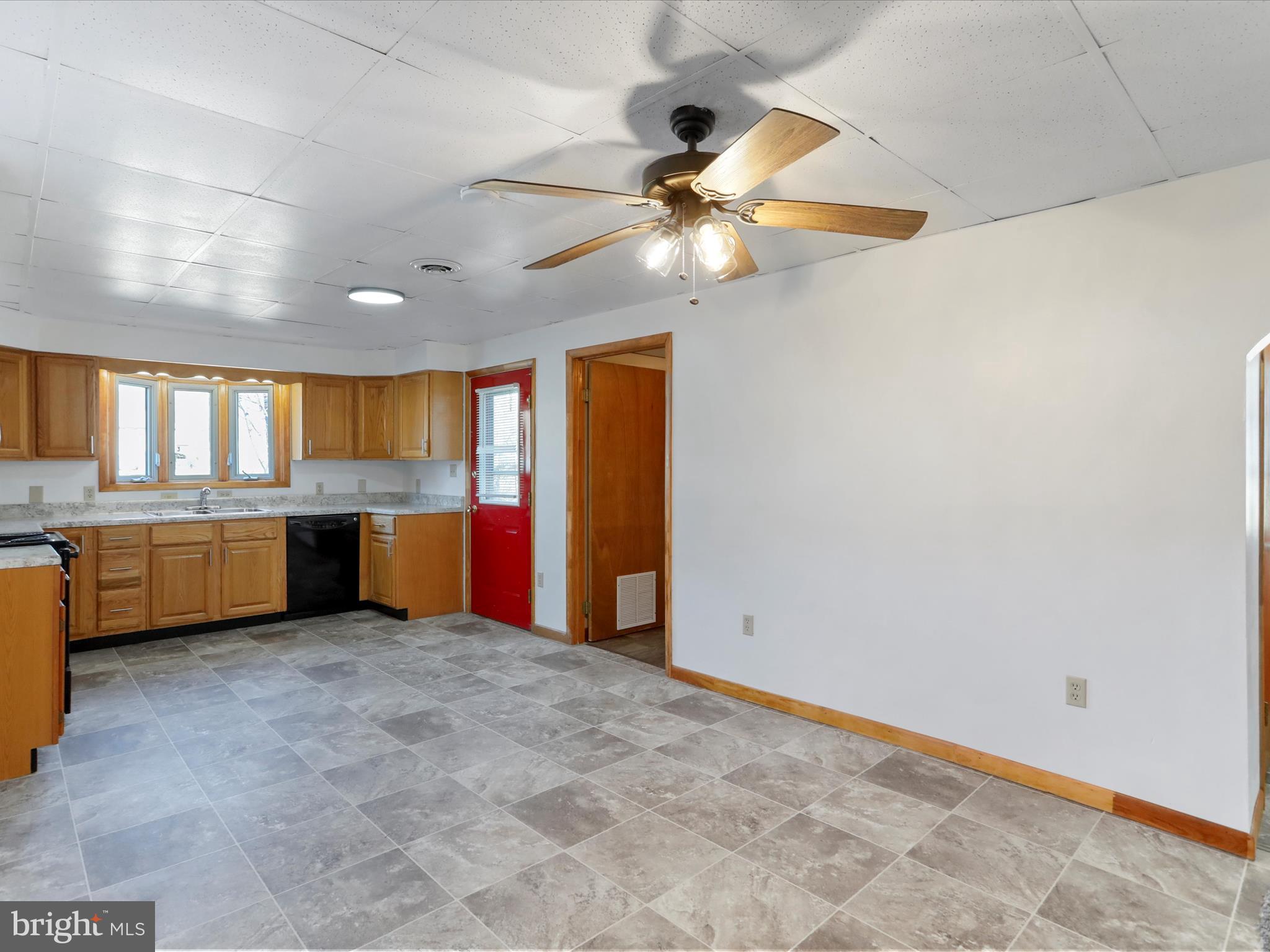 NORTH END - Residential