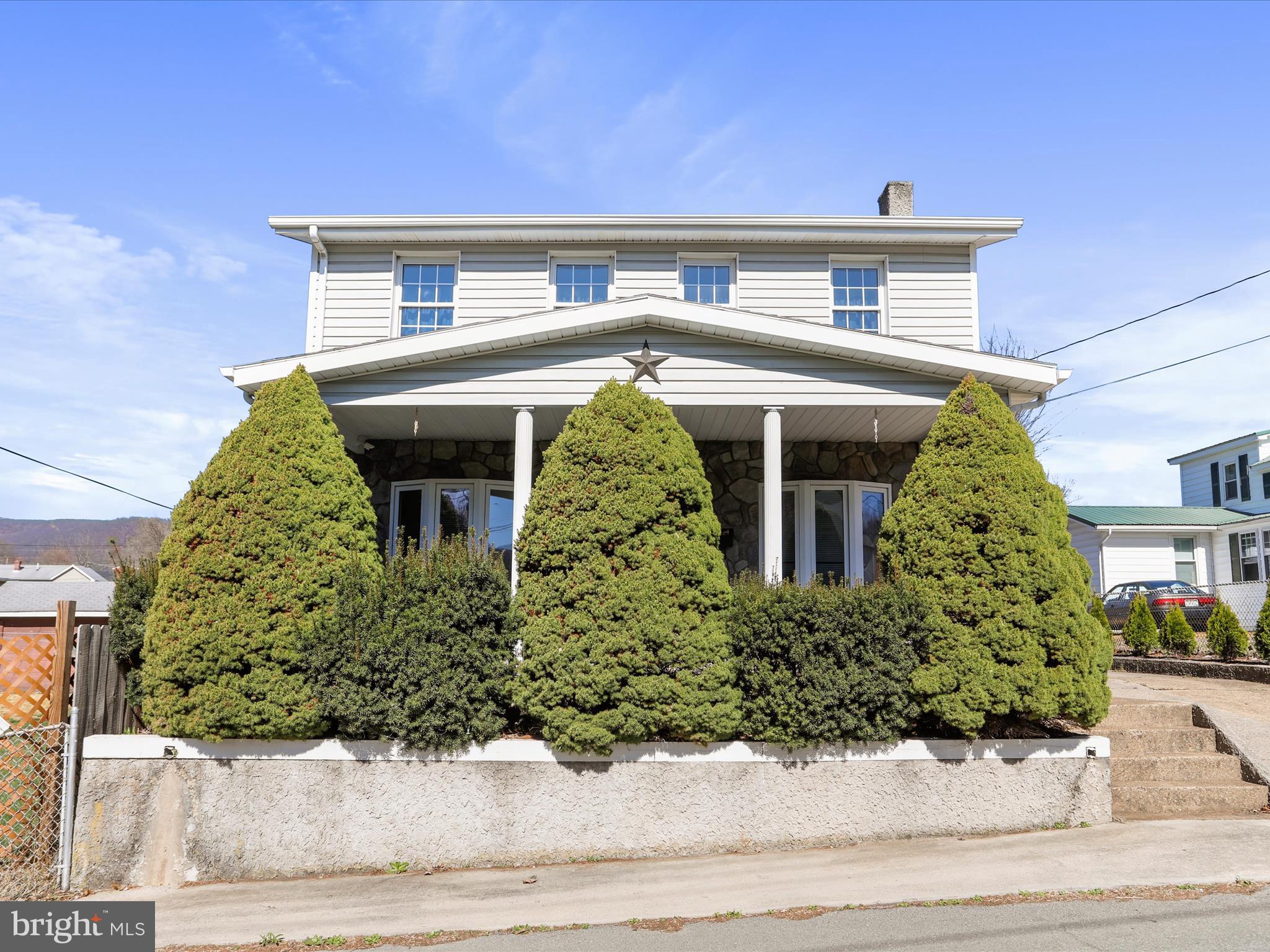 NORTH END - Residential