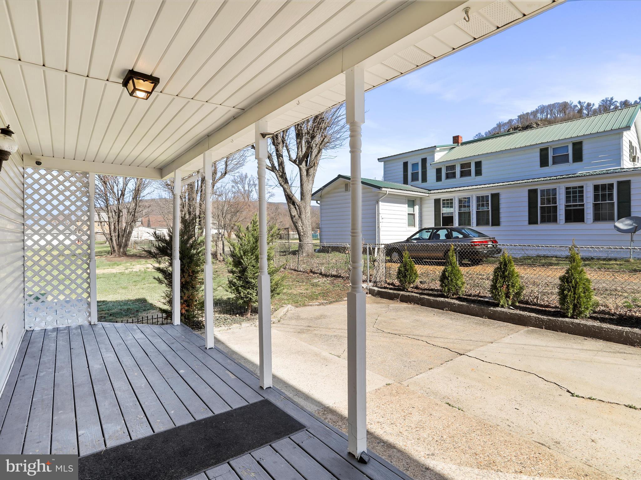 NORTH END - Residential