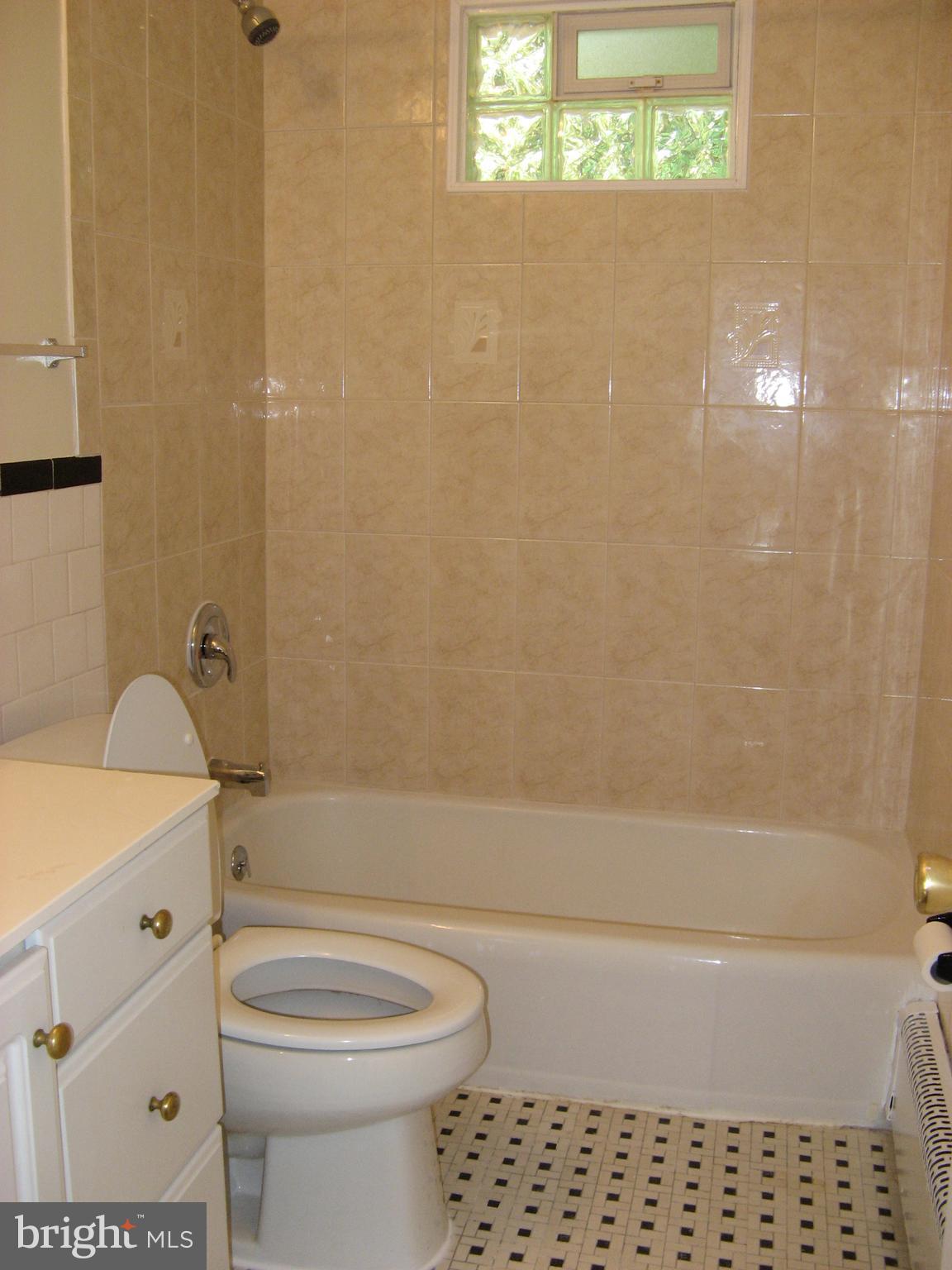 MARUMSCO VILLAGE - Residential Lease