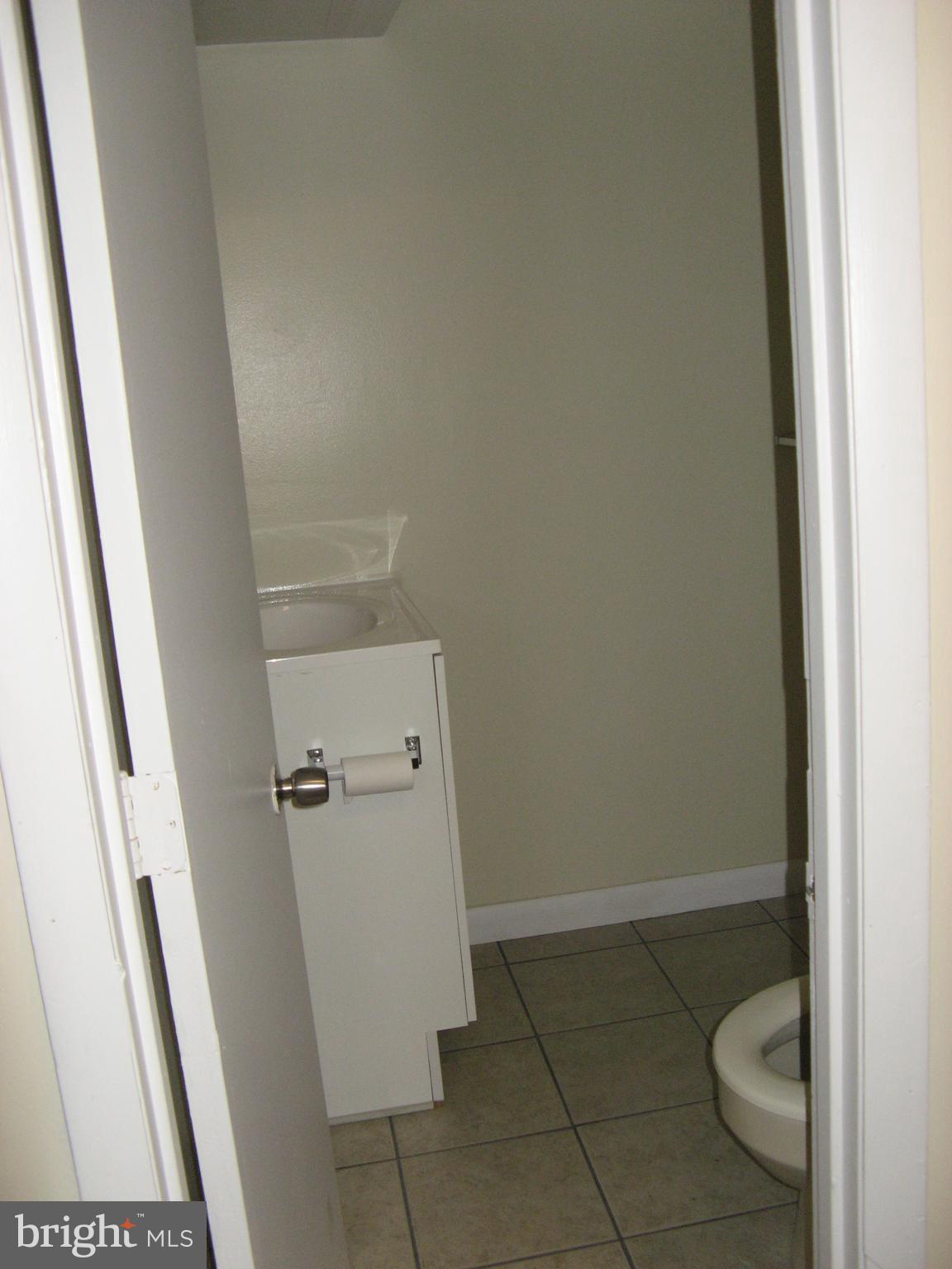 MARUMSCO VILLAGE - Residential Lease