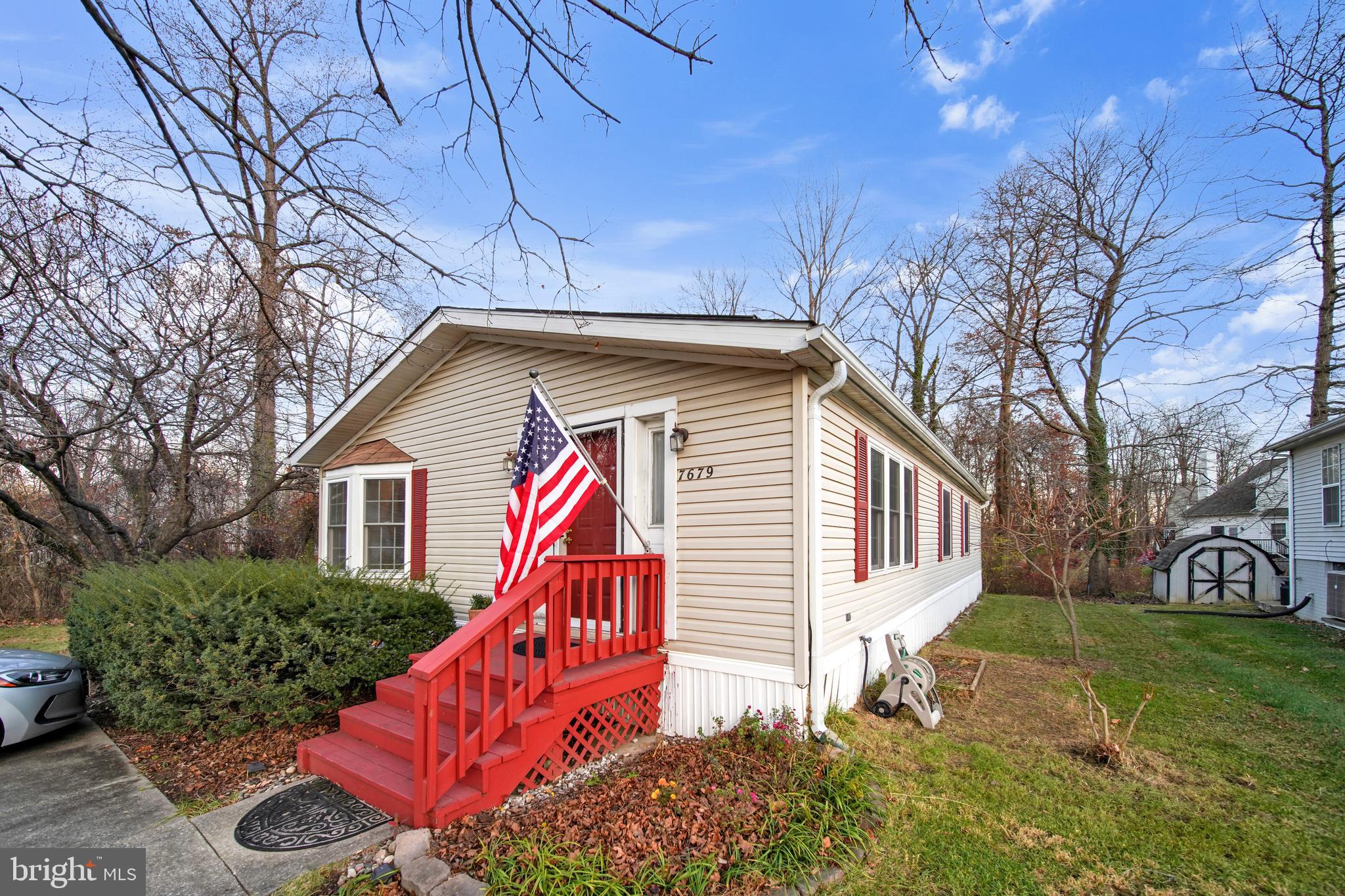 7679 OLD ROCKBRIDGE DRIVE