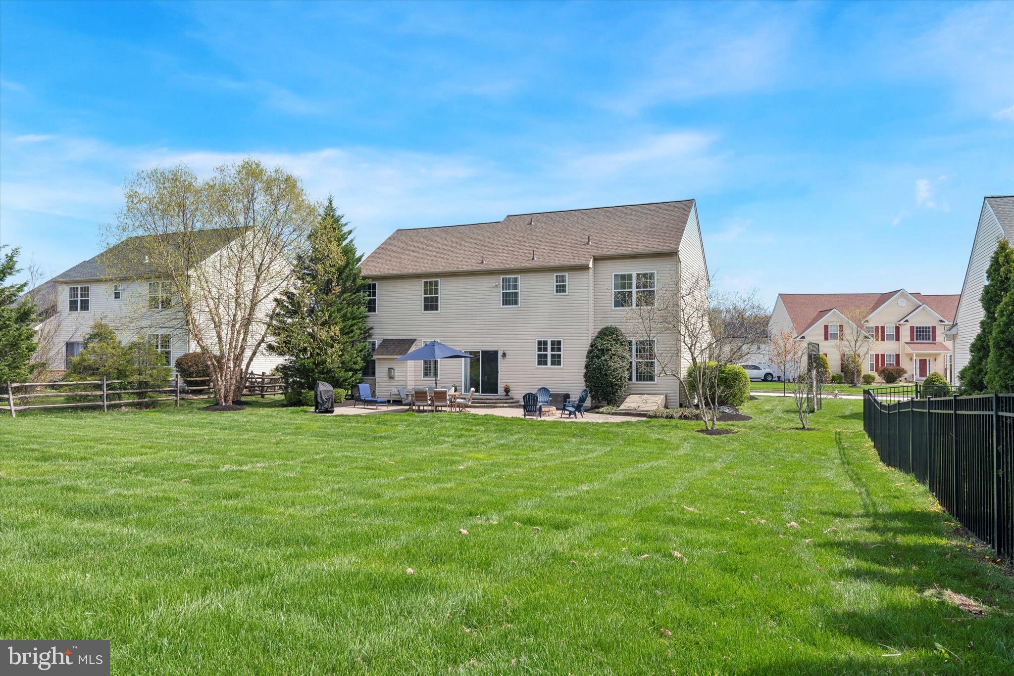 CHESTNUT WOODS - Residential