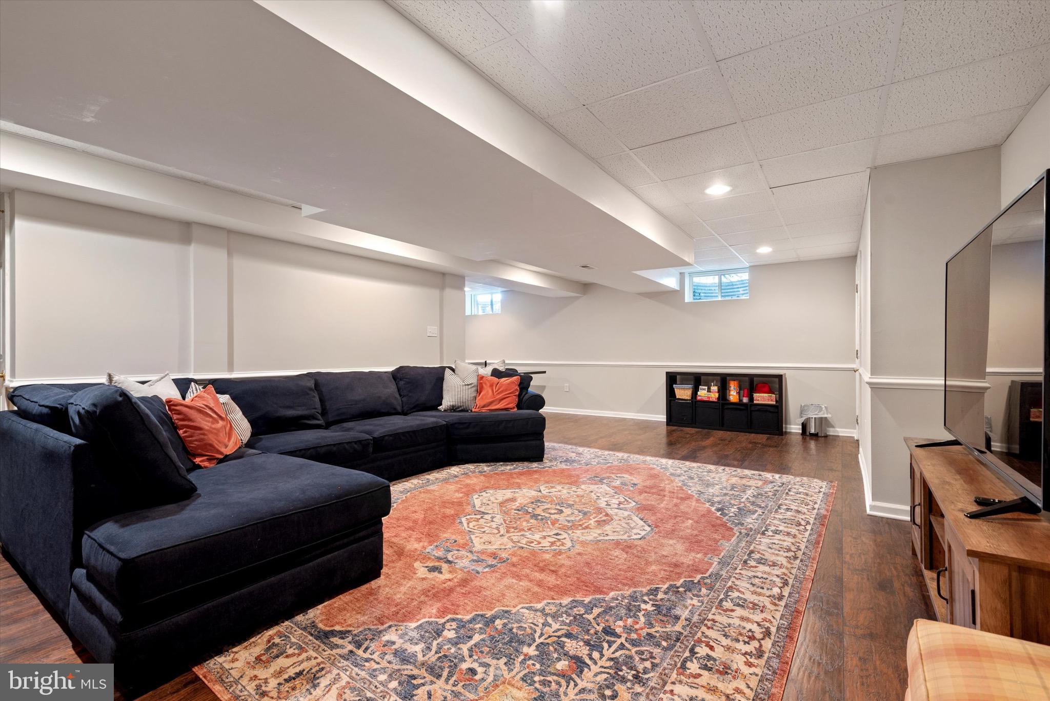 CHESTNUT WOODS - Residential