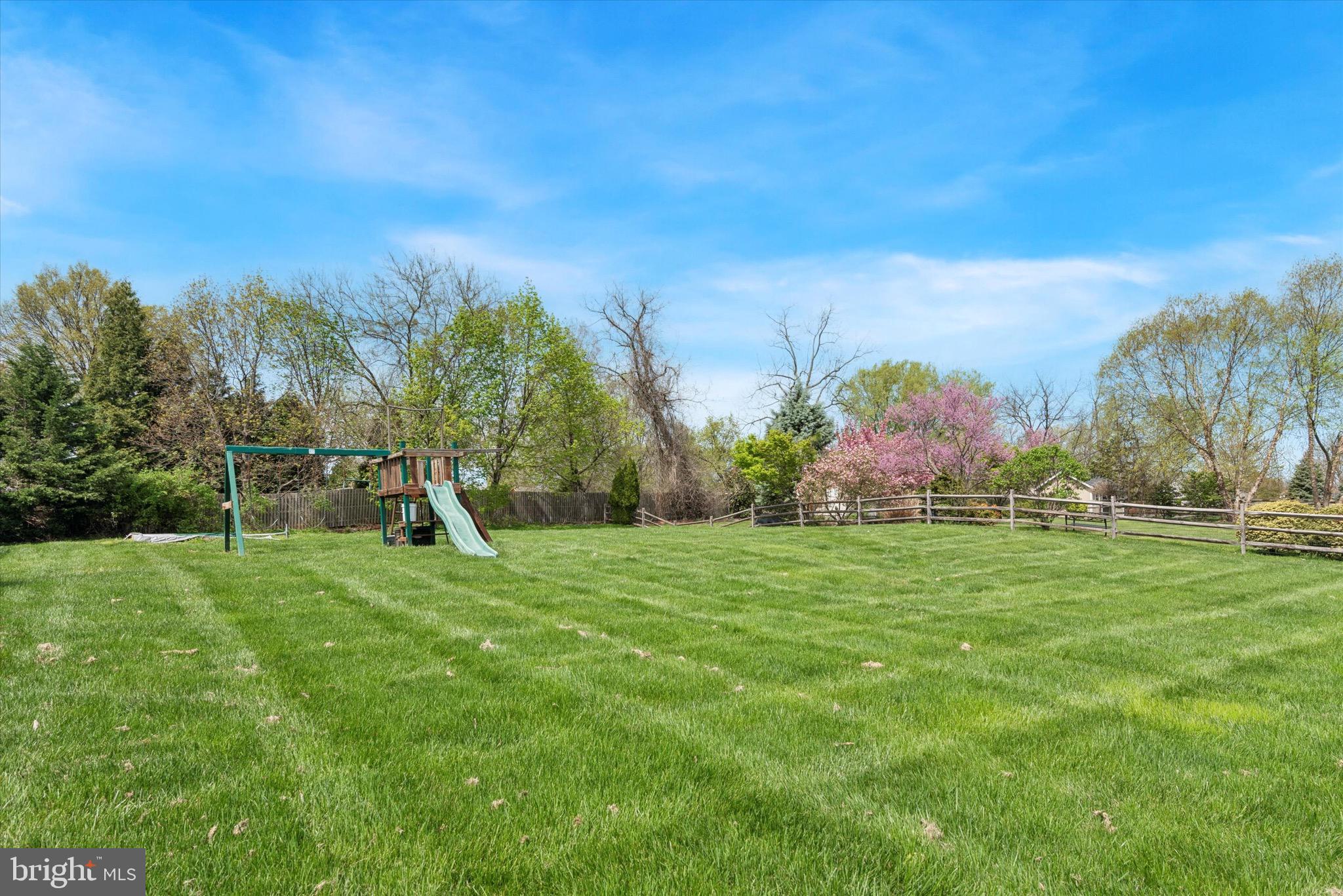 CHESTNUT WOODS - Residential