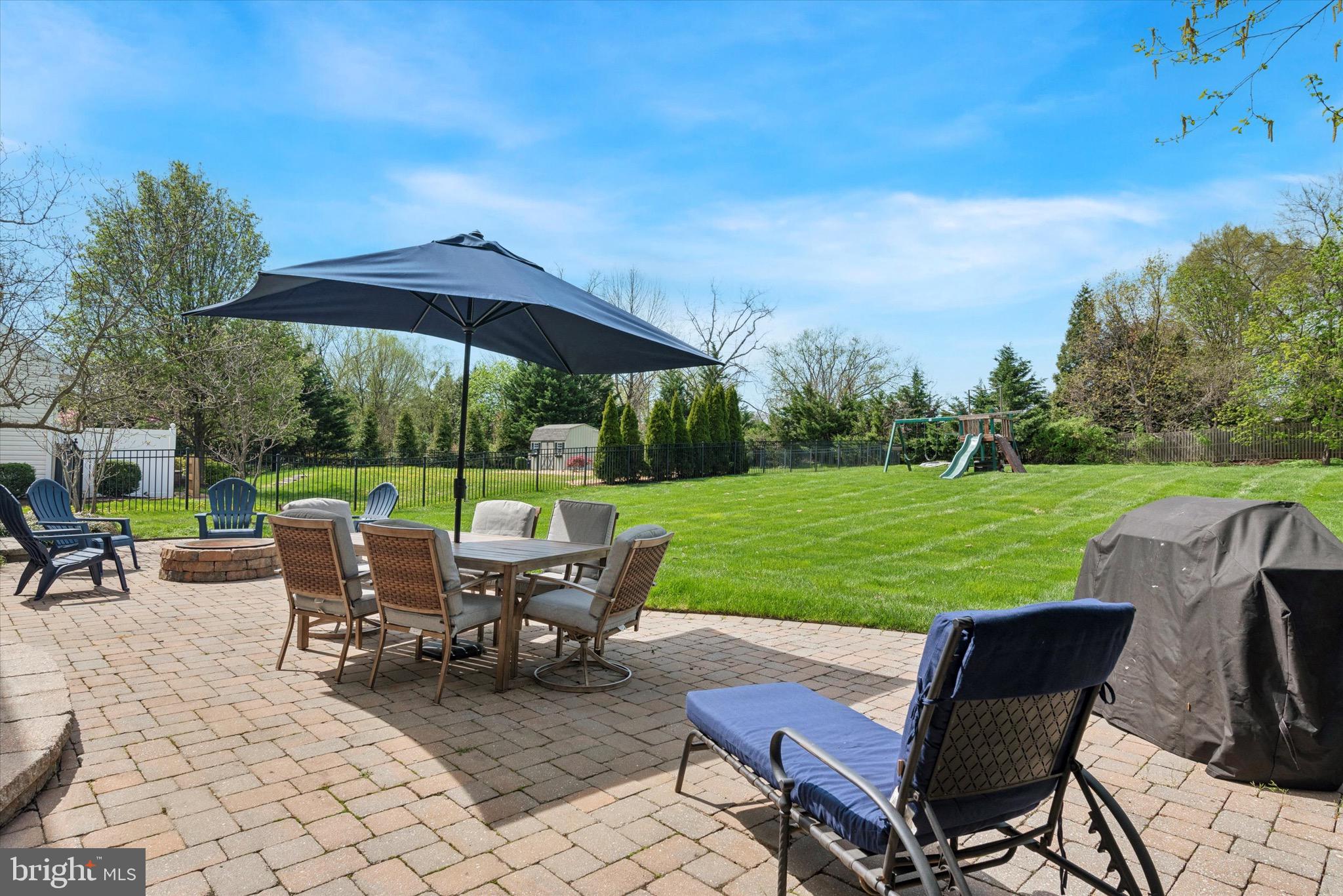 CHESTNUT WOODS - Residential