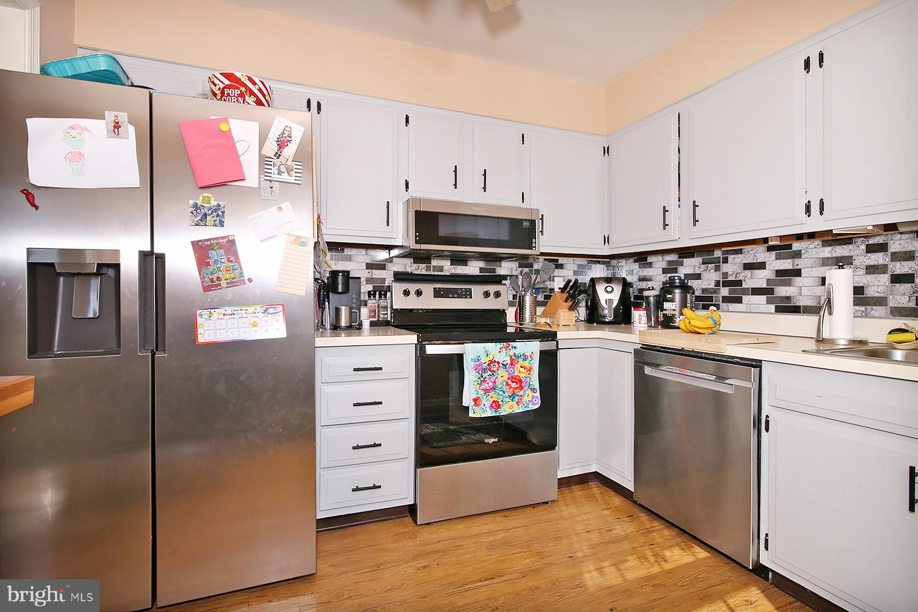 CARLTON SQUARE - Residential