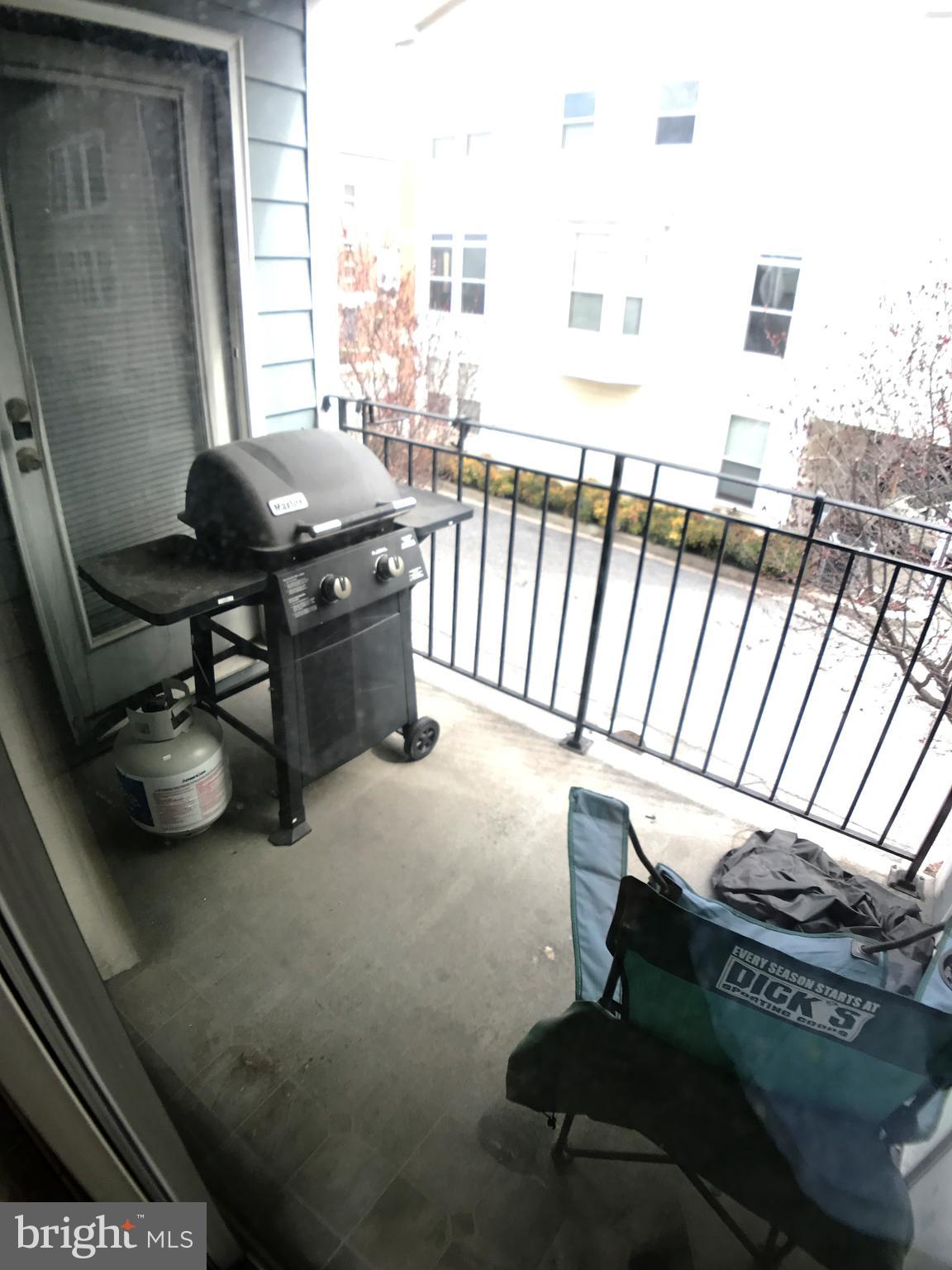 ALBEMARLE SQUARE - Residential Lease