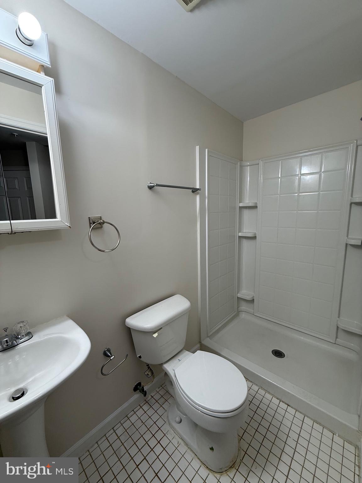 MARLBORO WOODS - Residential Lease