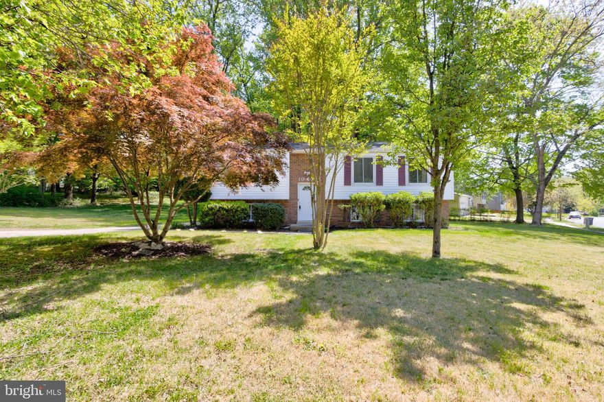 Huge corner lot home in quiet neighborhood with 5 bedrooms and 3 full baths.  Updated kitchen and bathrooms including waterproof plank flooring.  Many other newly completed items such as new front door, freshly power washed exterior, freshly painted interior, outlets and switch plates replaced to include GFCI's in kitchen and baths and on deck, most closet and interior doors replaced,  and new light fixtures throughout. Plenty of room with 3 bedrooms upstairs and 2 downstairs (one currently being used as storage area).