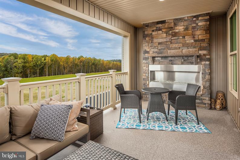 LAKE LINGANORE OAKDALE - Residential