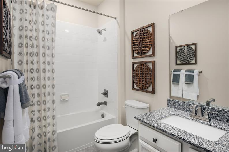 LAKE LINGANORE OAKDALE - Residential