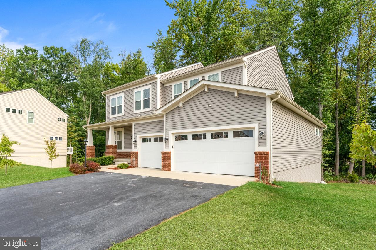 ESTATES AT KINGSWOOD - Residential Lease